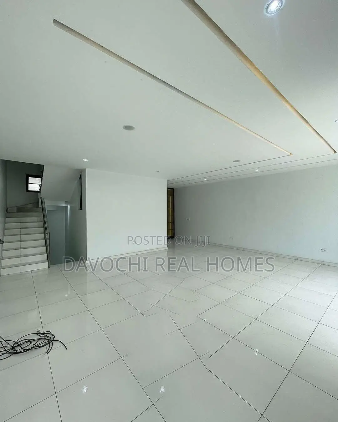4bdrm Duplex in Chevron Alternative for rent