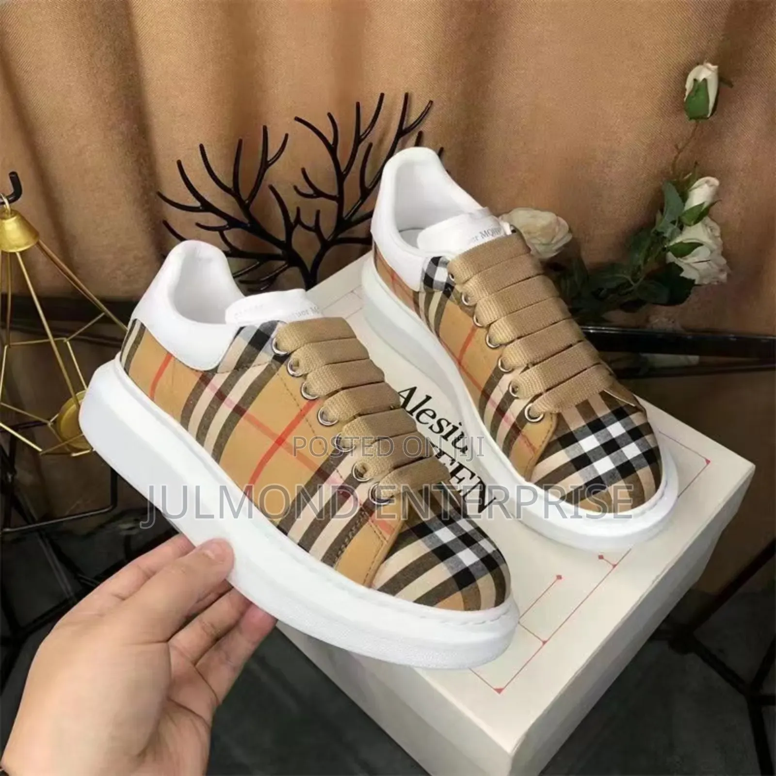 Unisex Sneakers