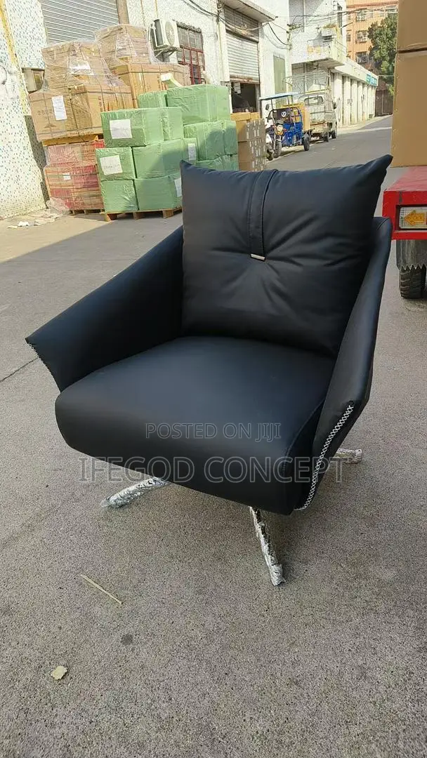 Ante Chair/ Single Sofa