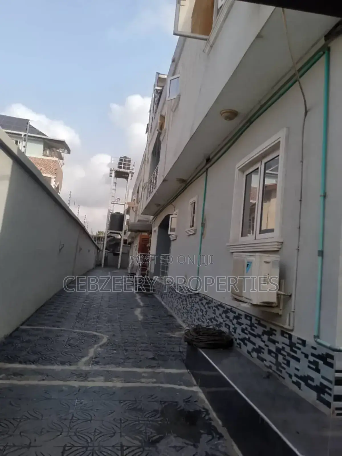 3bdrm Block of Flats in Opebi for rent