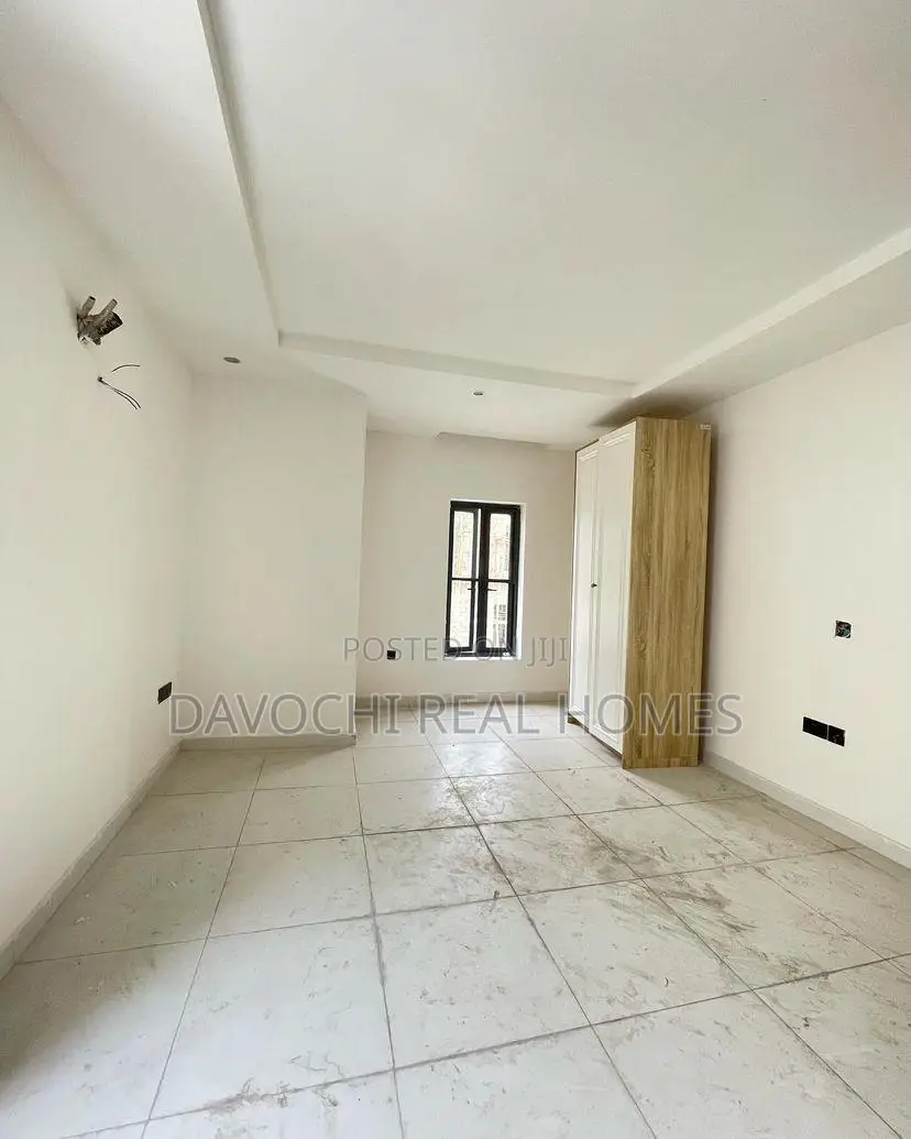 5bdrm Duplex in Chevron, Lekki for rent