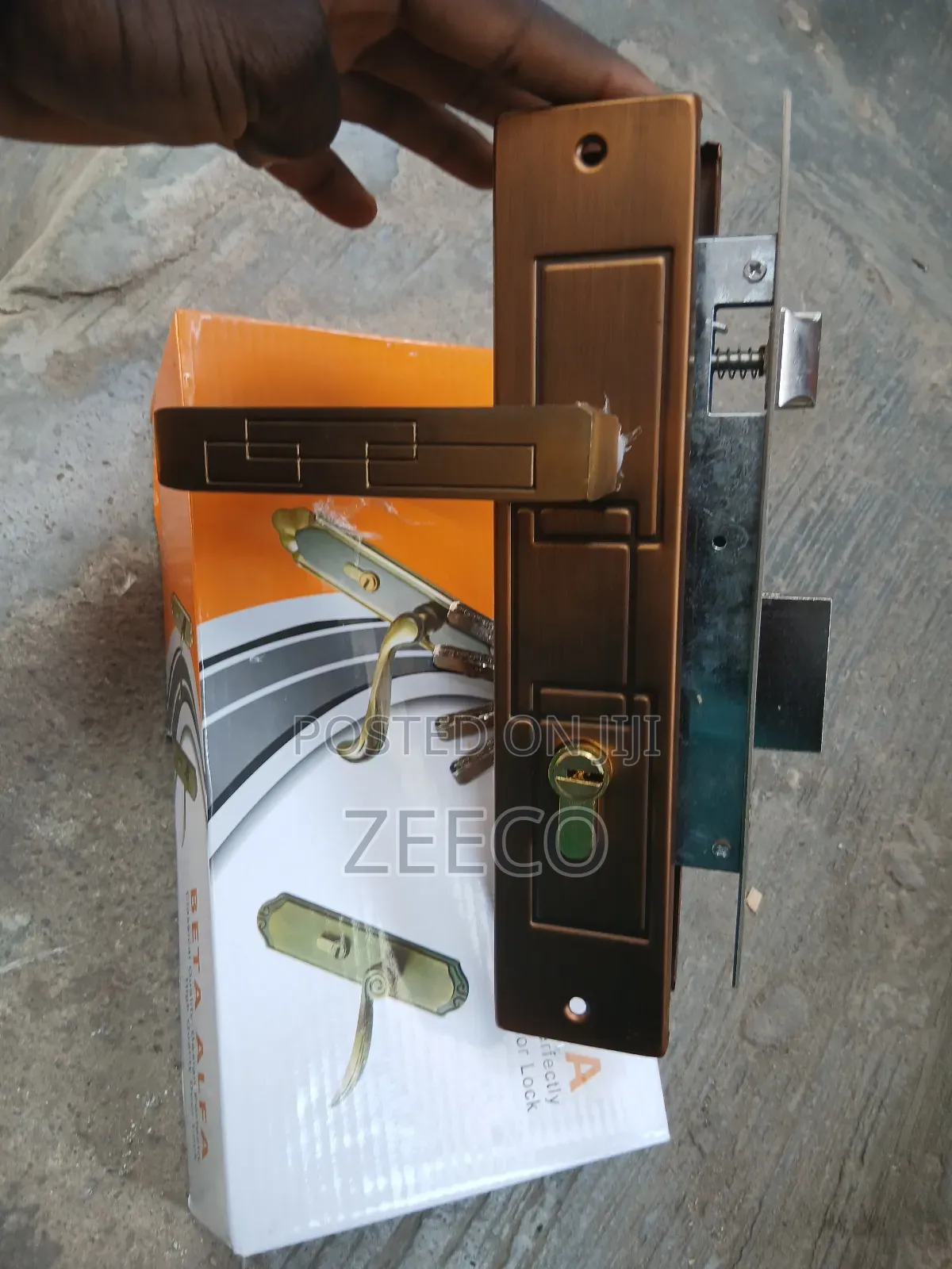 Door Handle Key With Brass Cylinder