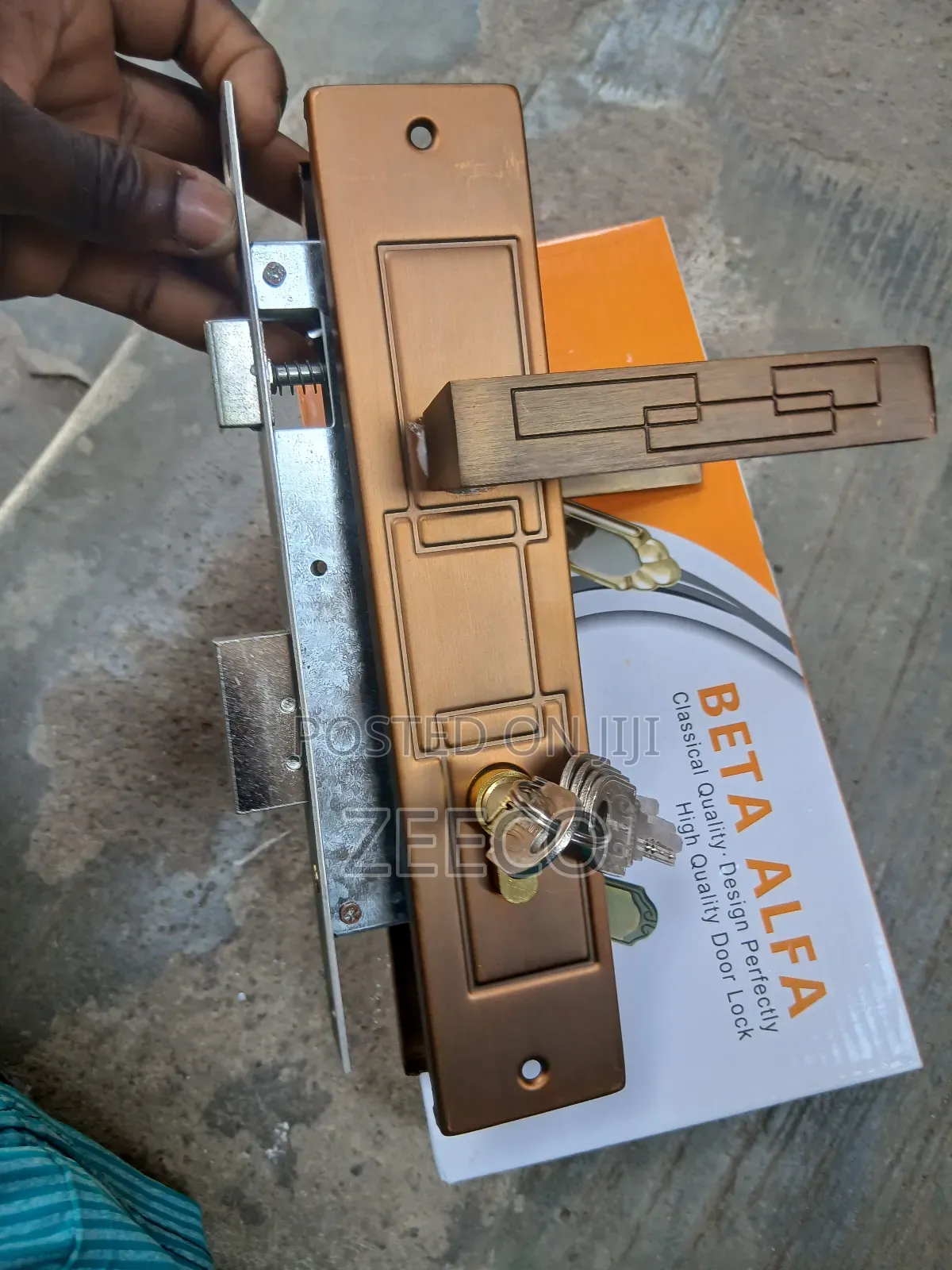Door Handle Key With Brass Cylinder