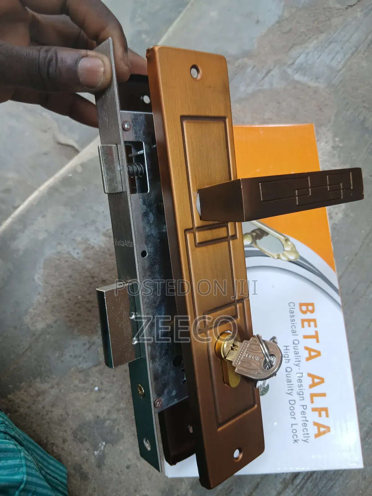 Door Handle Key With Brass Cylinder