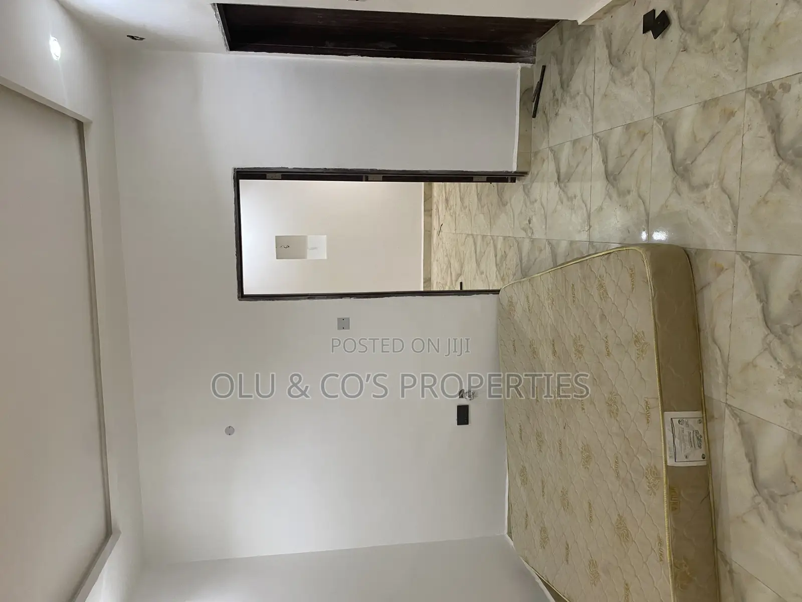 2bdrm Block of Flats in An Estate, Wuye for rent
