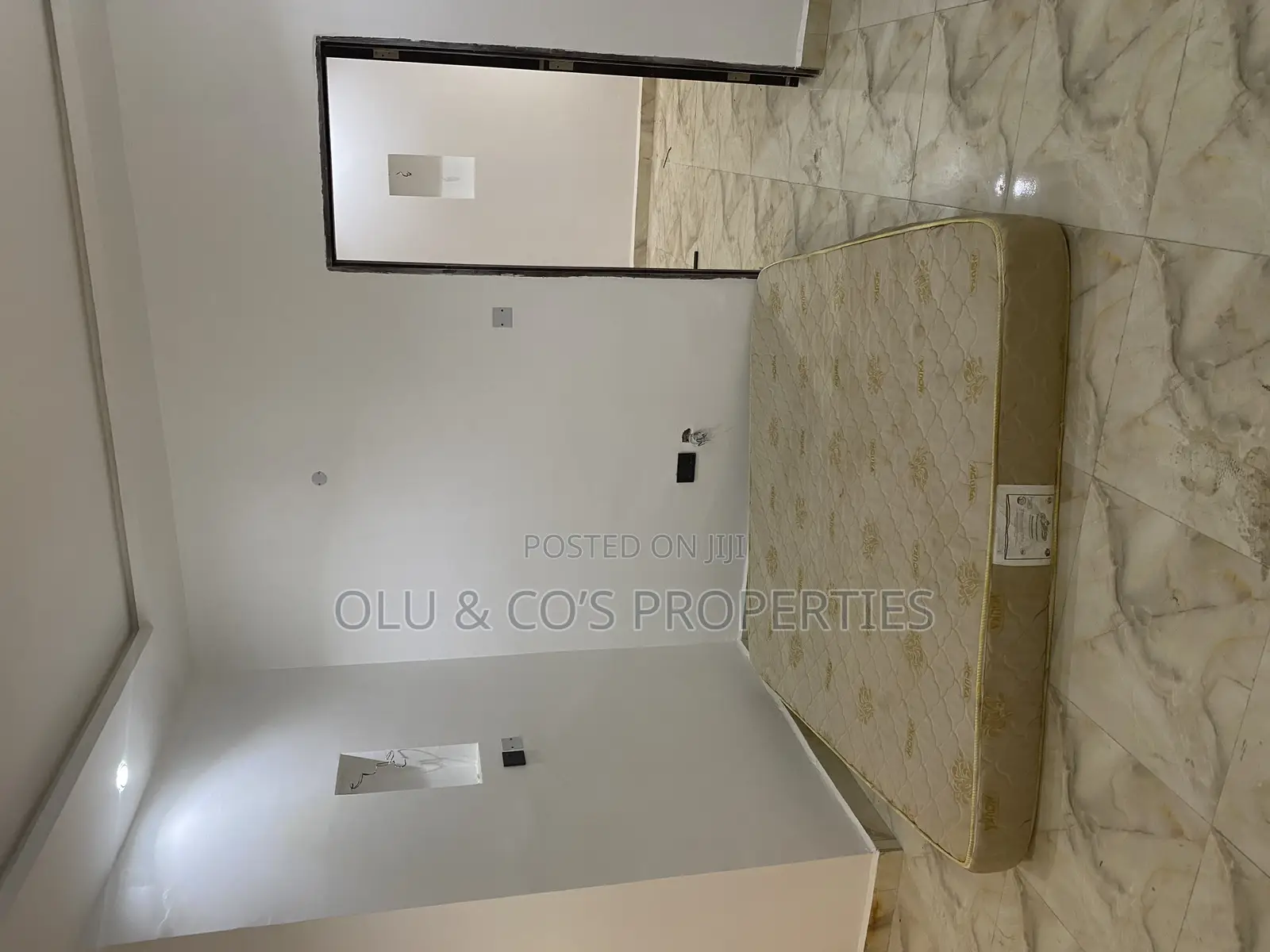 2bdrm Block of Flats in An Estate, Wuye for rent