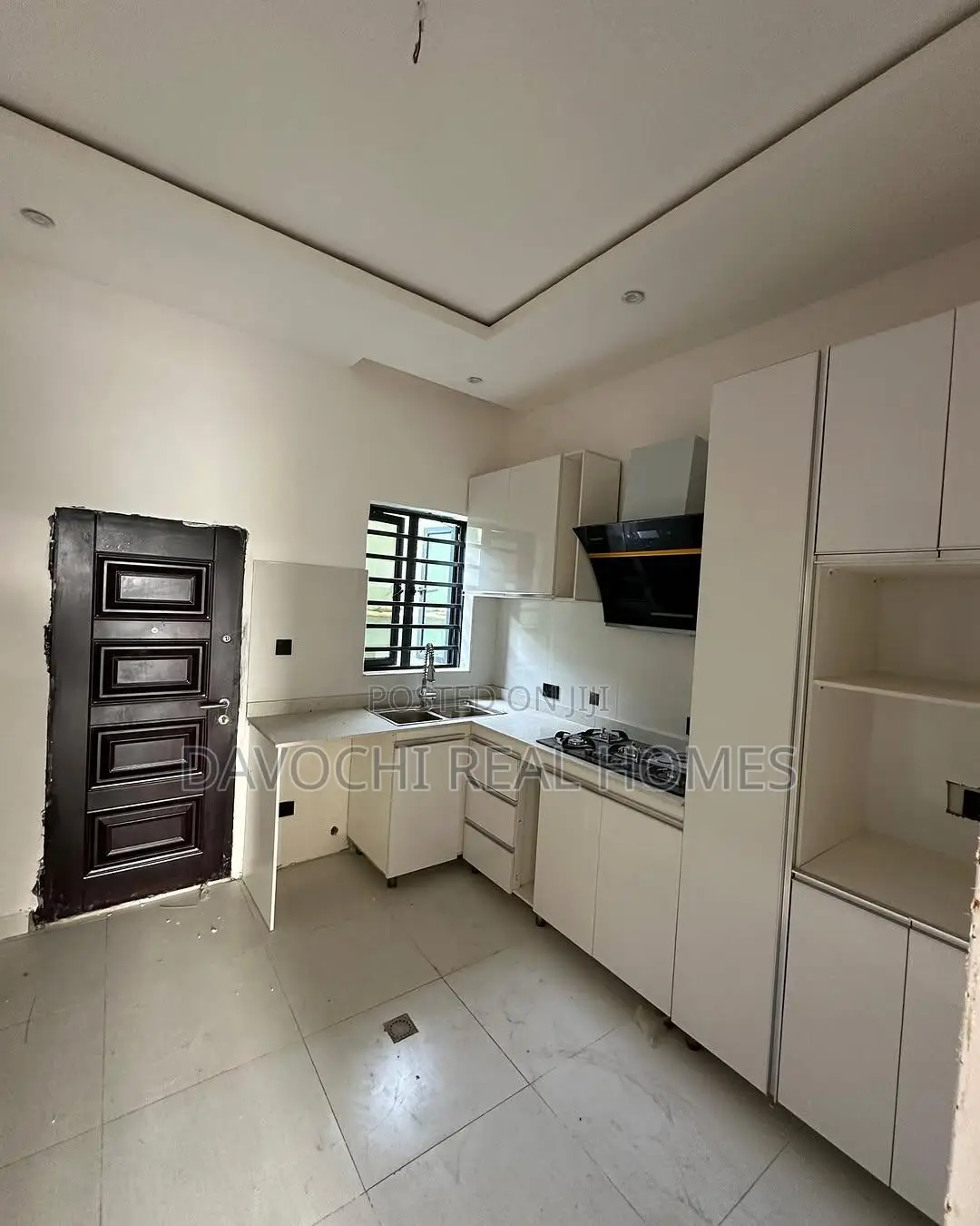 3bdrm Apartment in Ologolo, Lekki for rent