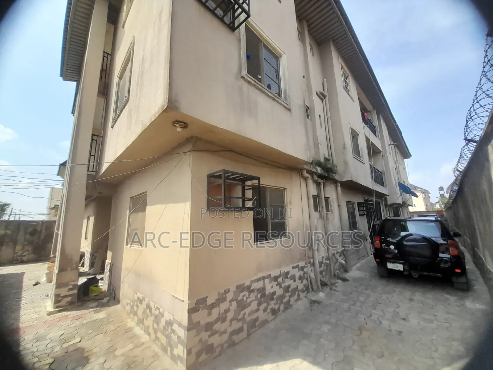 3bdrm Block of Flats in Ago Palace for sale