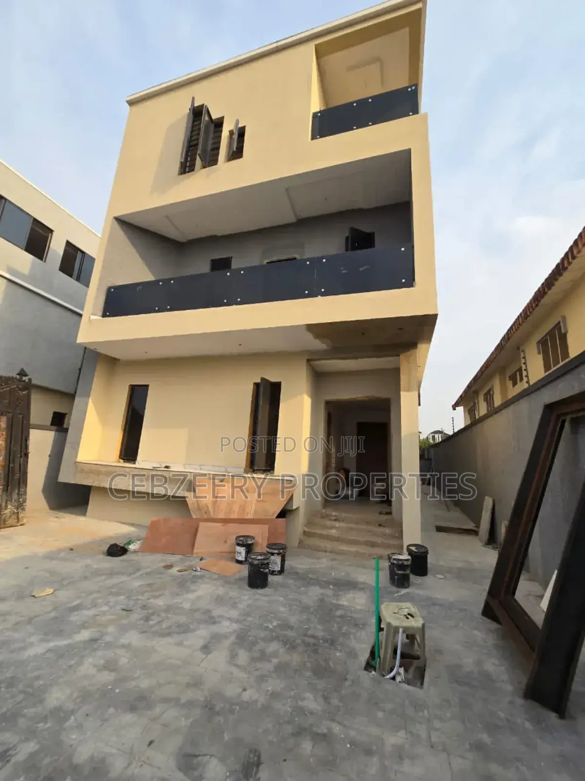 5bdrm Duplex in GRA Phase 2 Shangisha for rent