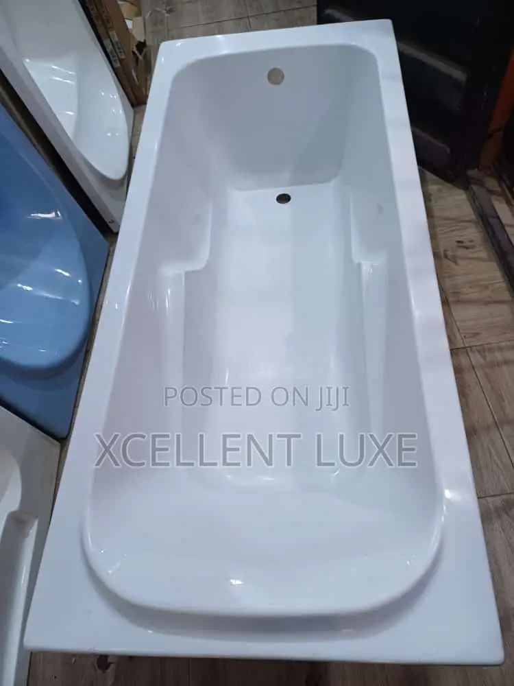 Ordinary Bathtub With No Cover Panels