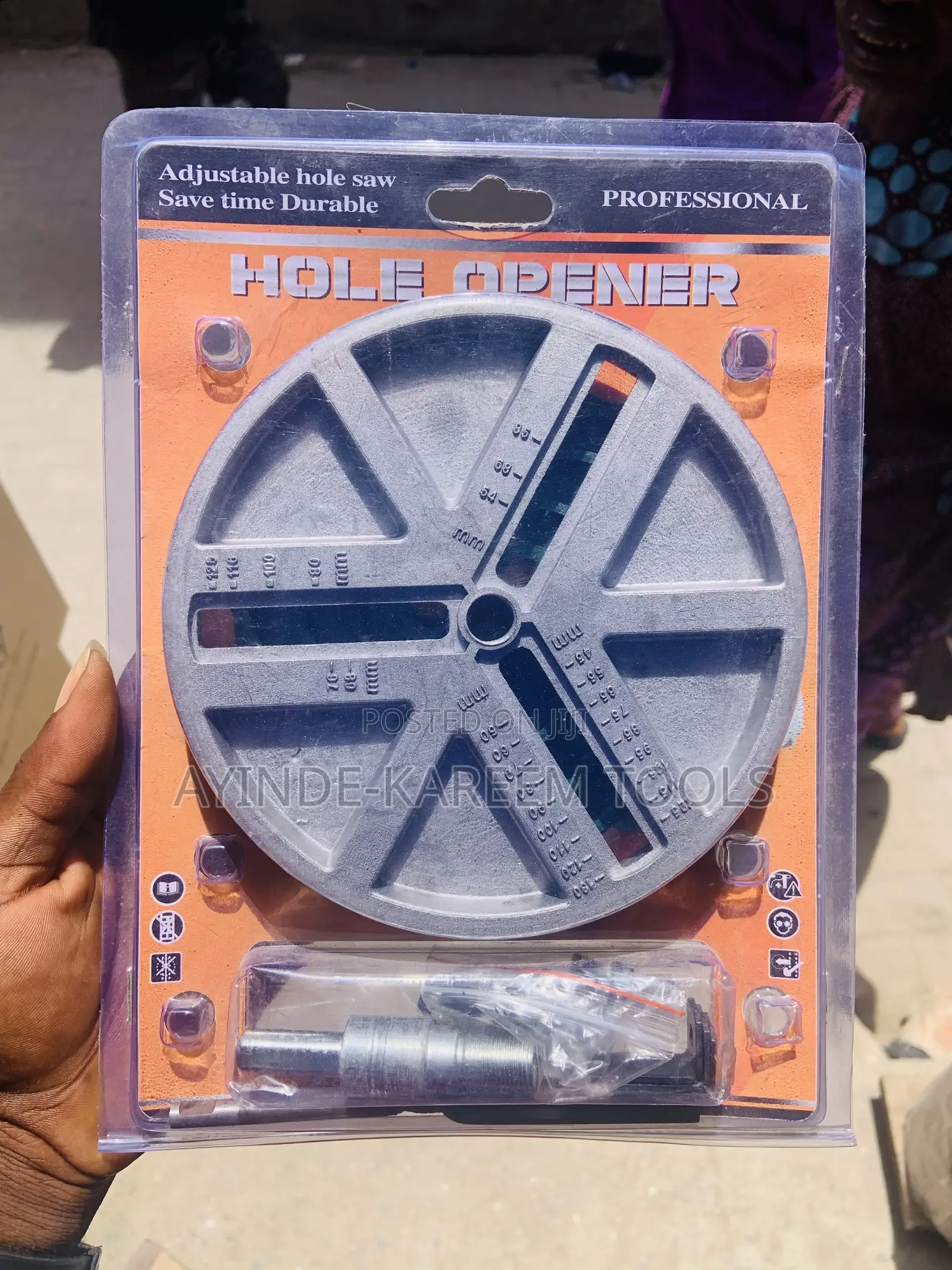 Adjustable Hole Saw (Diameter :45 — 130mm)