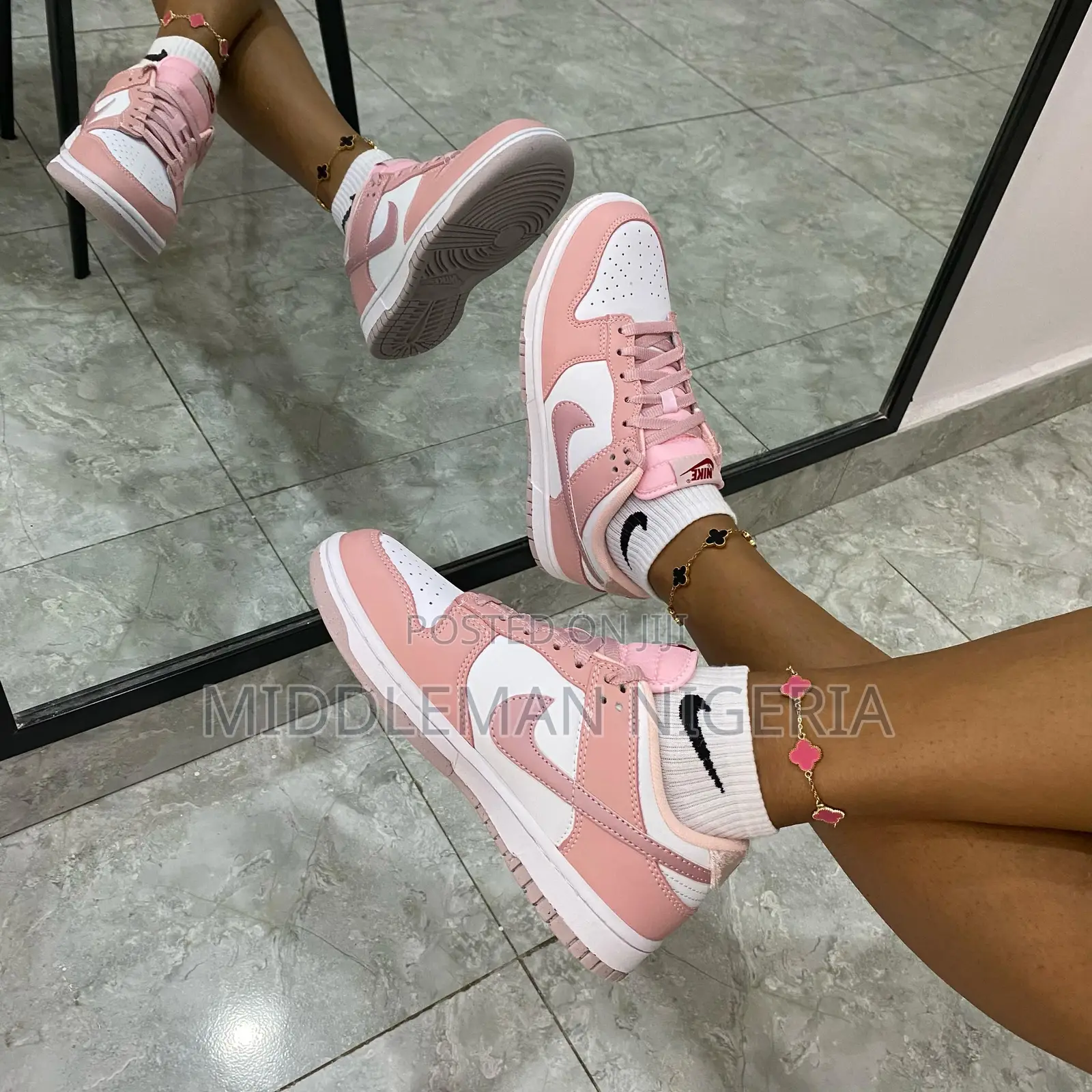 Nike Sb Pink Velvet Sneakers