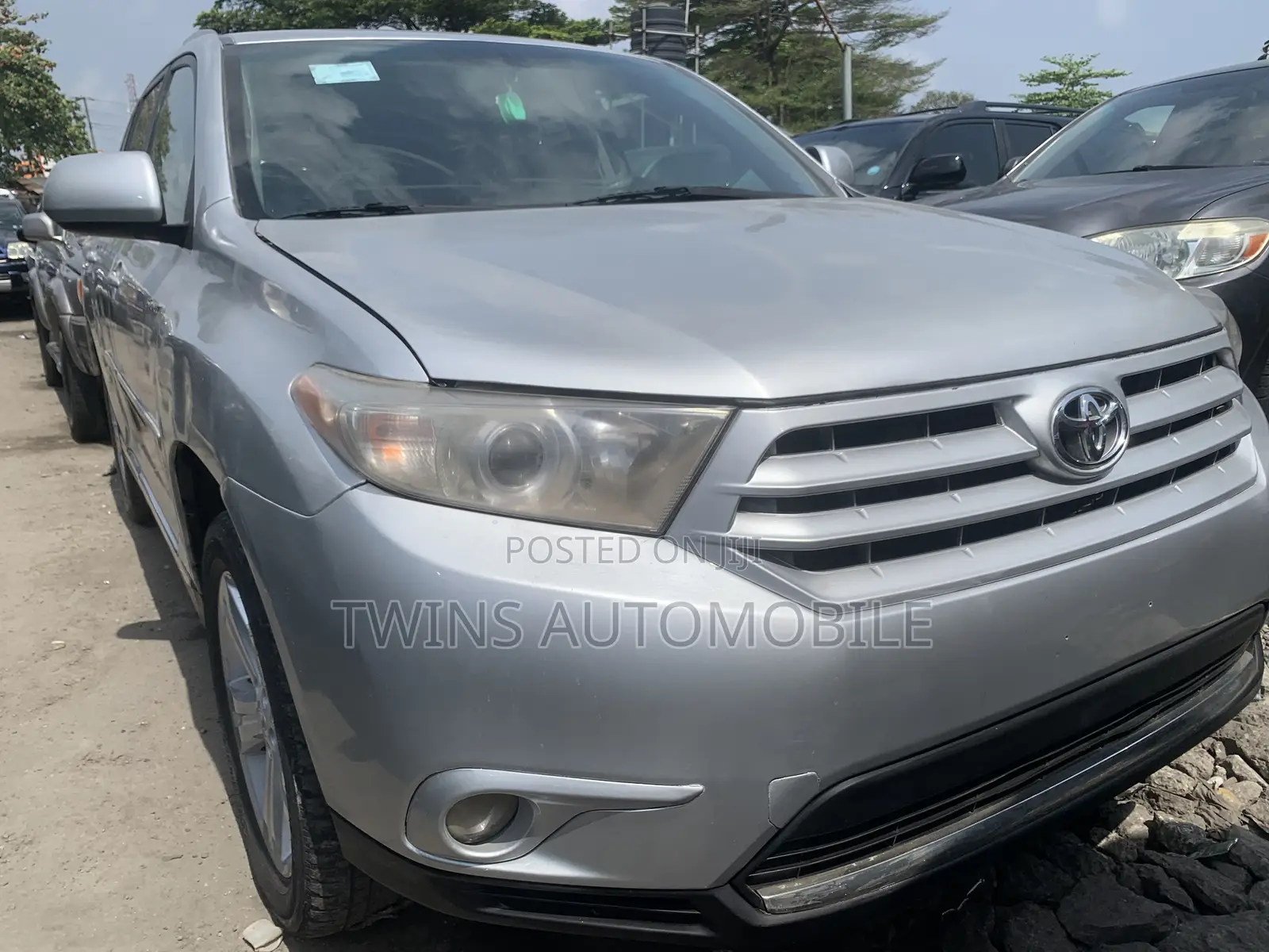 Toyota Highlander Limited 2012 Silver