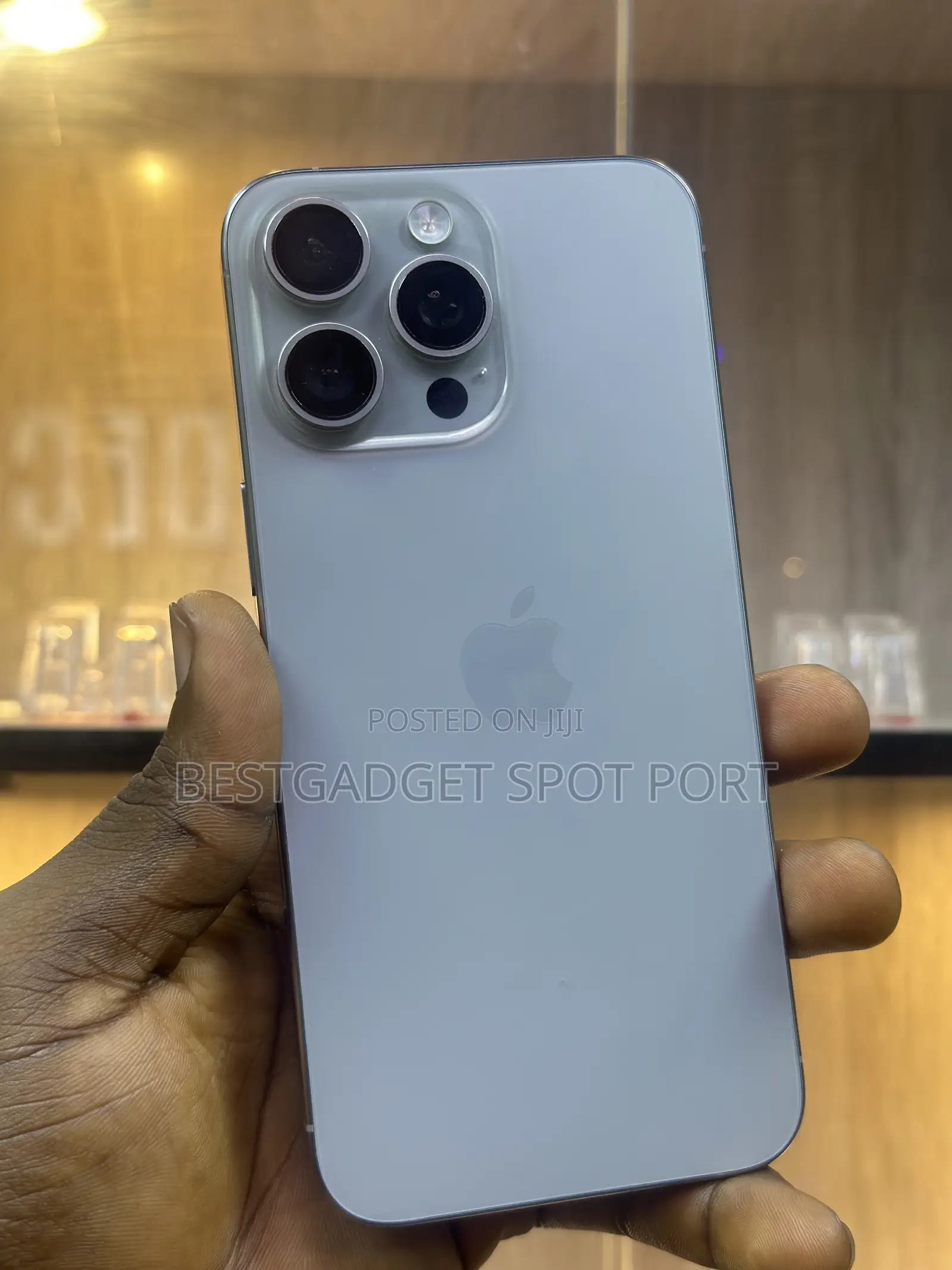 Apple iPhone 15 Pro Max 256 GB