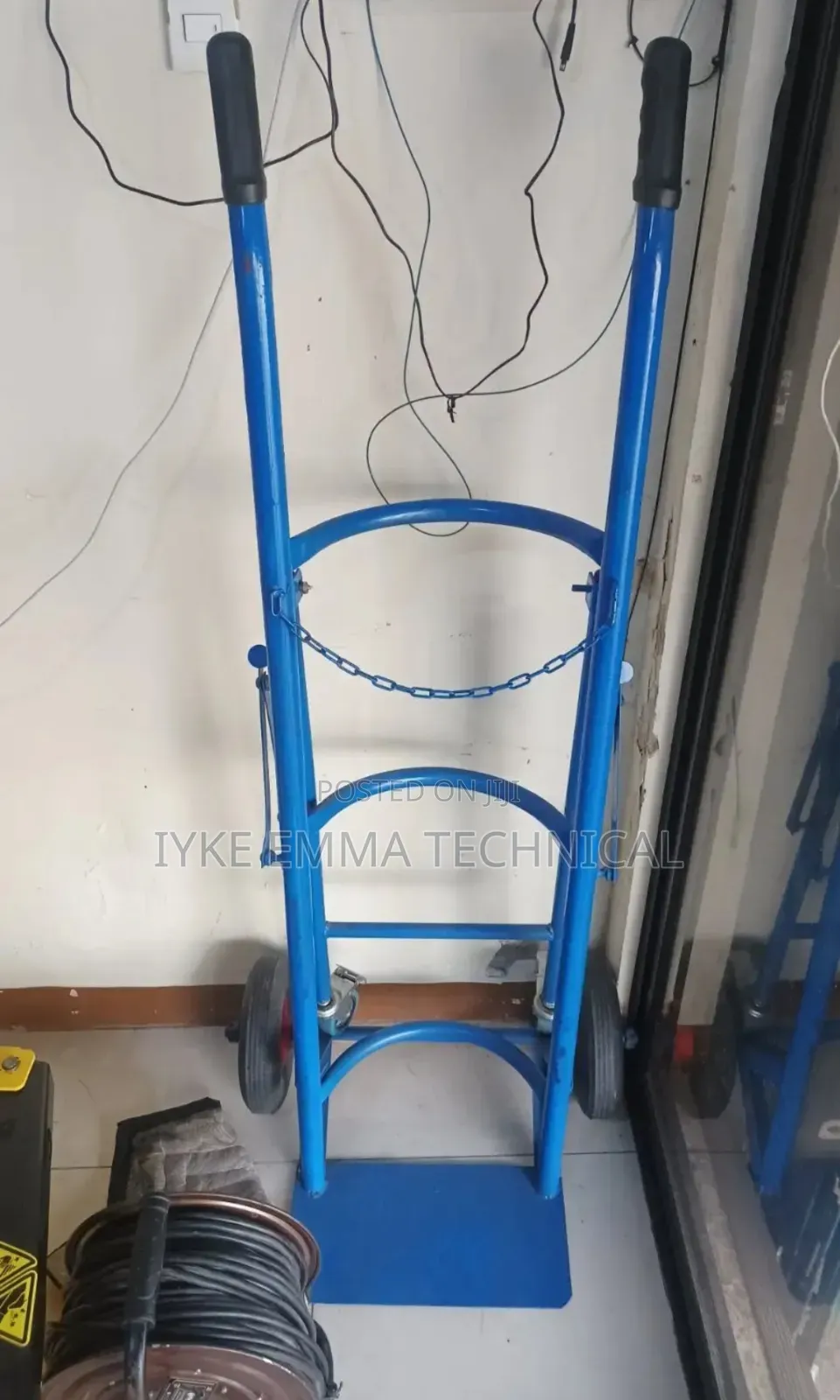 Gas Cylinder Stand / Trolley