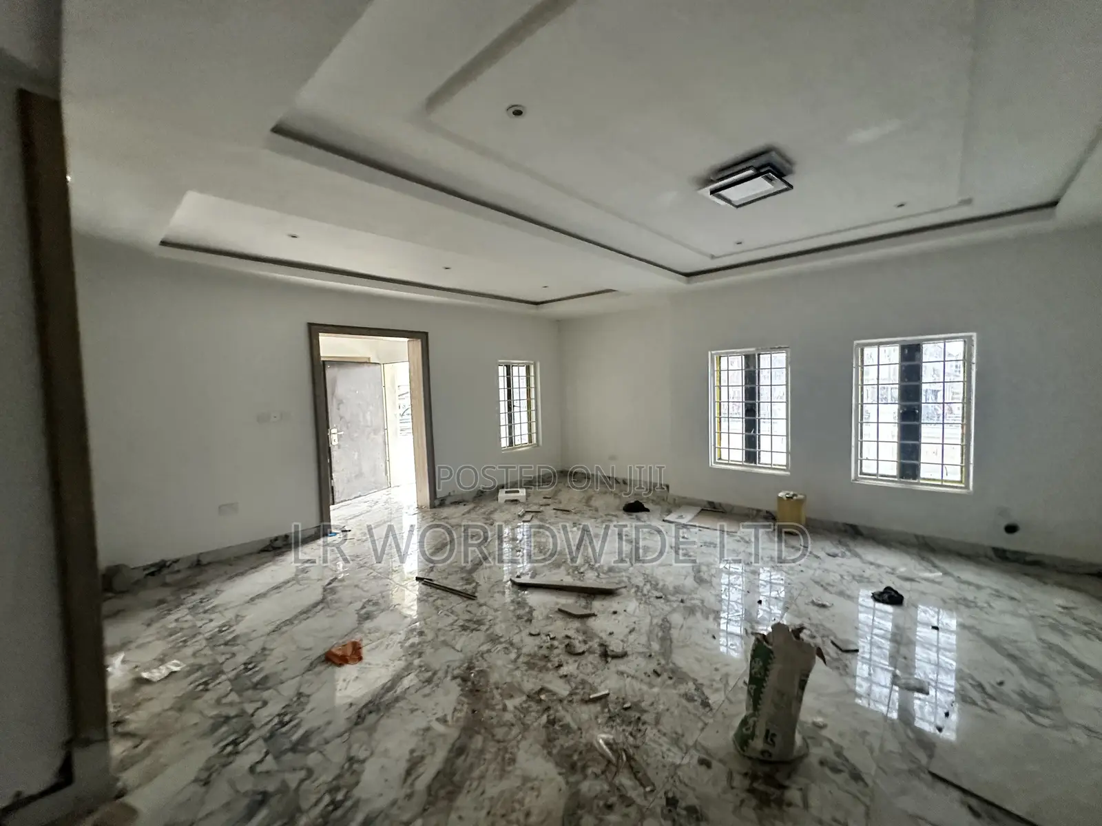 5bdrm Duplex in Riverpark, Lugbe District for sale