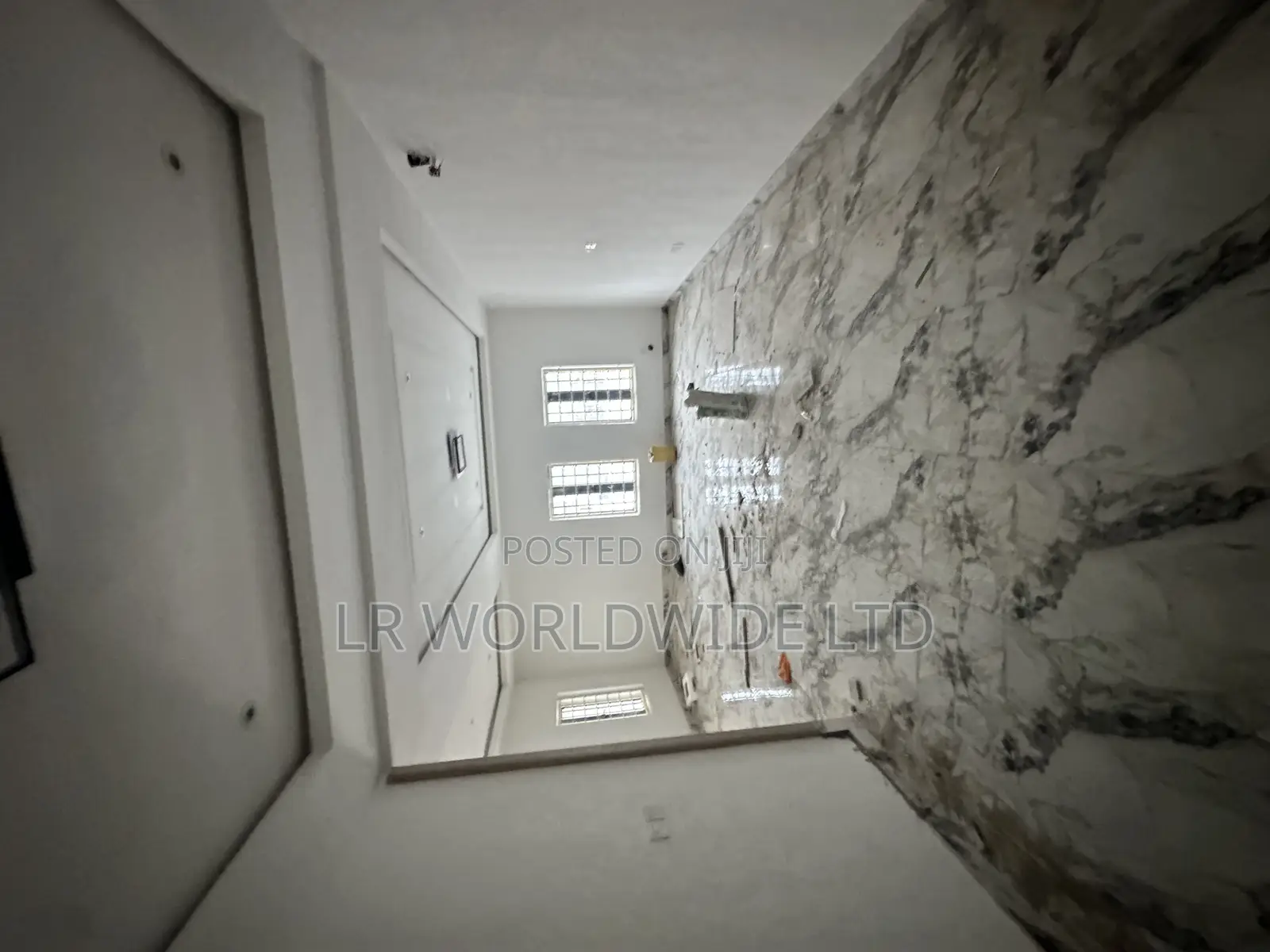 5bdrm Duplex in Riverpark, Lugbe District for sale