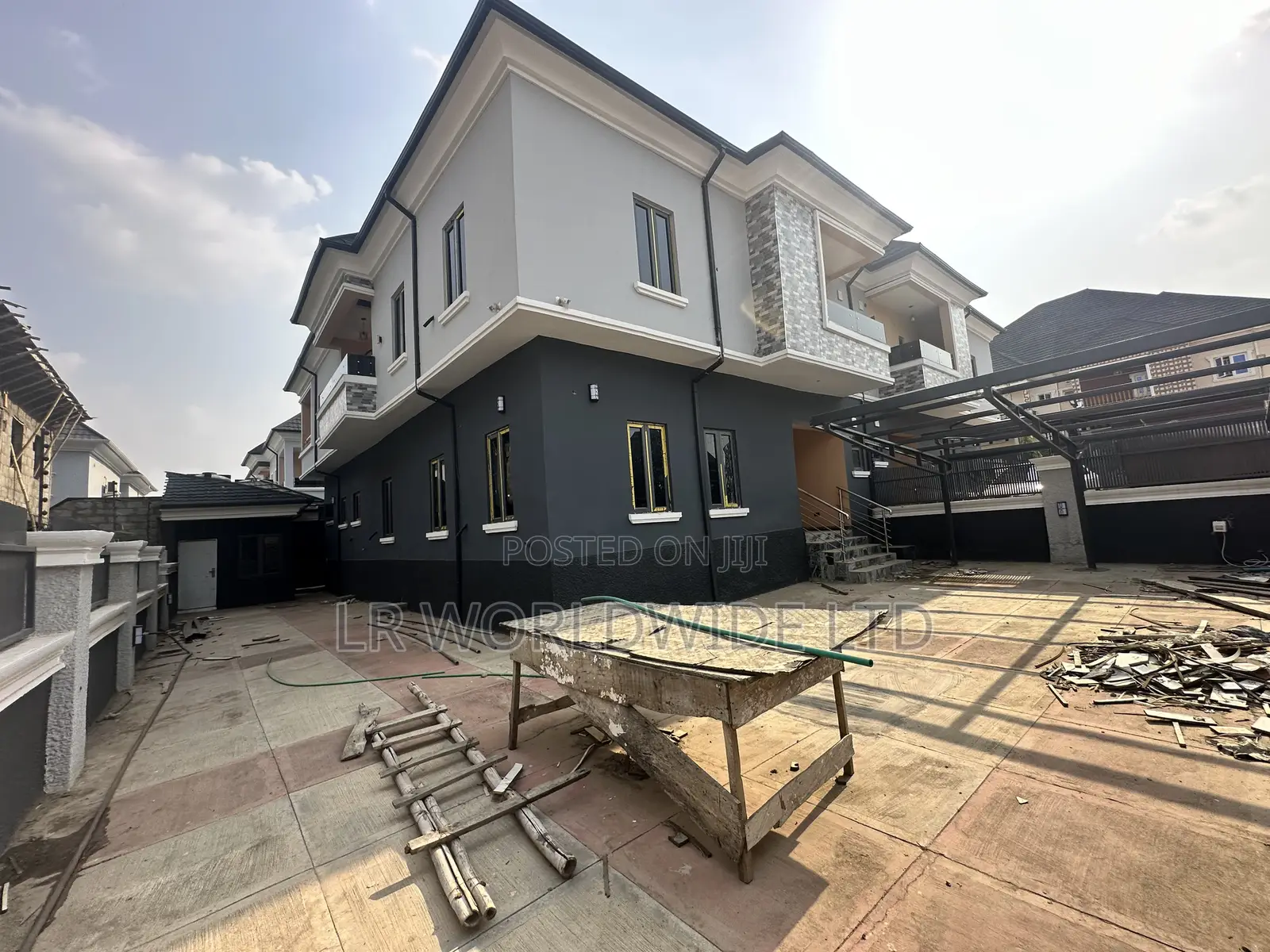 4bdrm Duplex in Lugbe District for sale