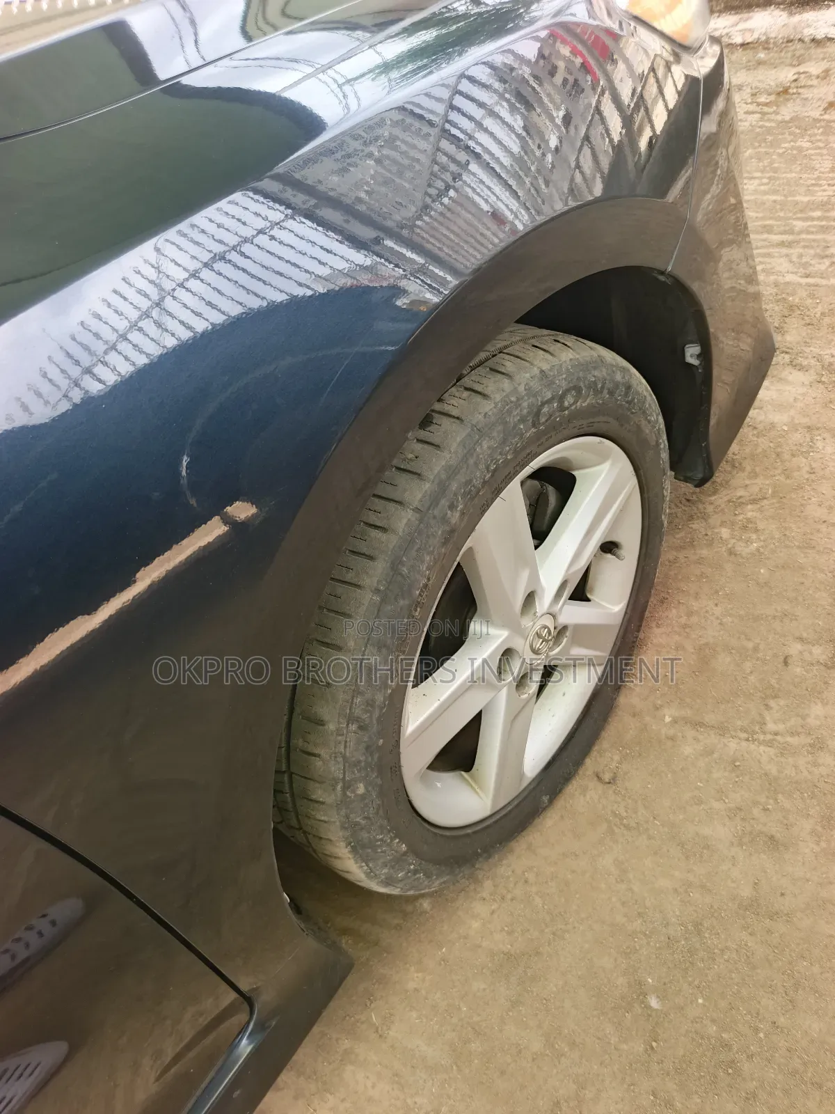 Toyota Camry SE 4dr Sedan (2.5L 4cyl 6A) 2012 Green