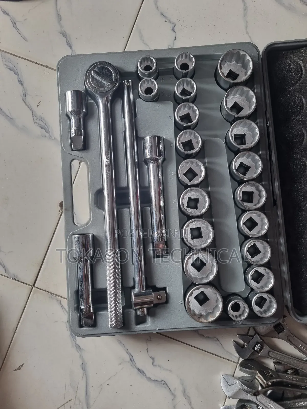 3/4" Socket Inches and Metric in a Set
