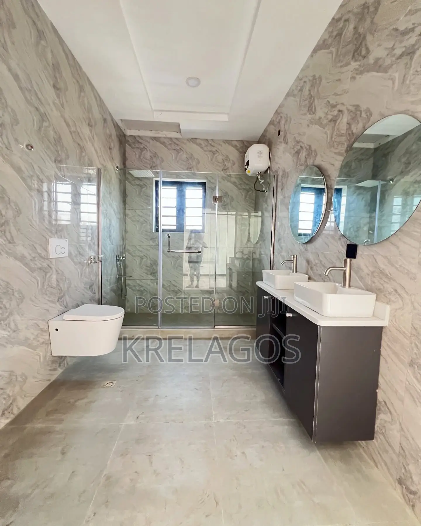5bdrm Duplex in Ologolo for sale