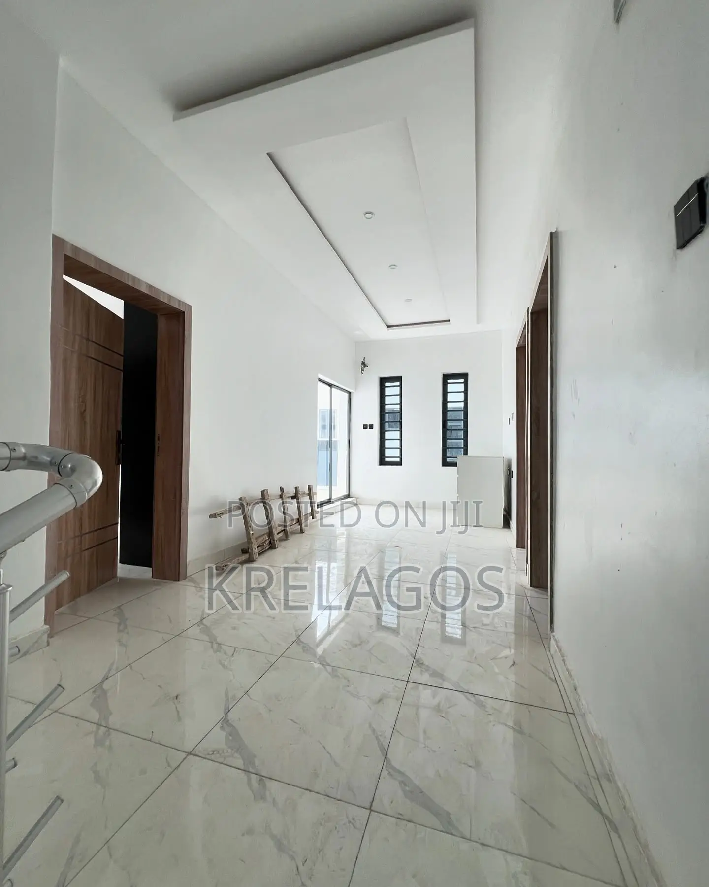 5bdrm Duplex in Ologolo for sale