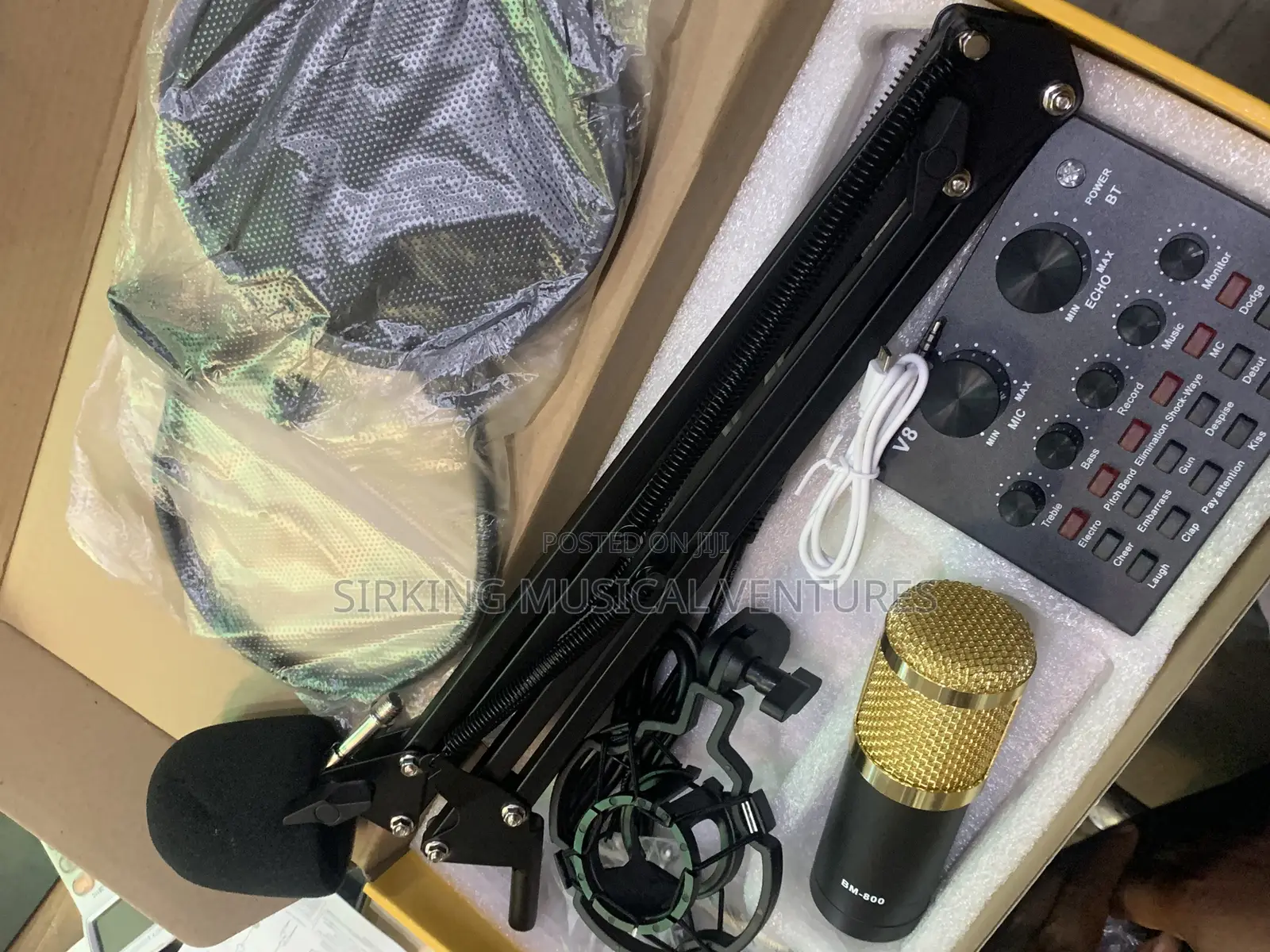 Complete Podcast/Studio Setup With Studio Mic