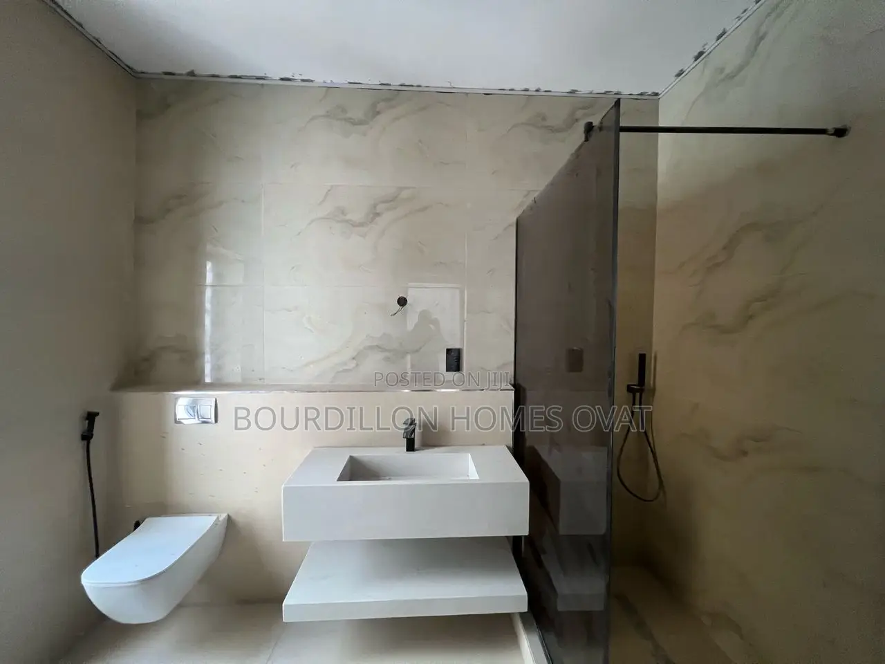 5bdrm Duplex in Lekki Phase 1 for sale