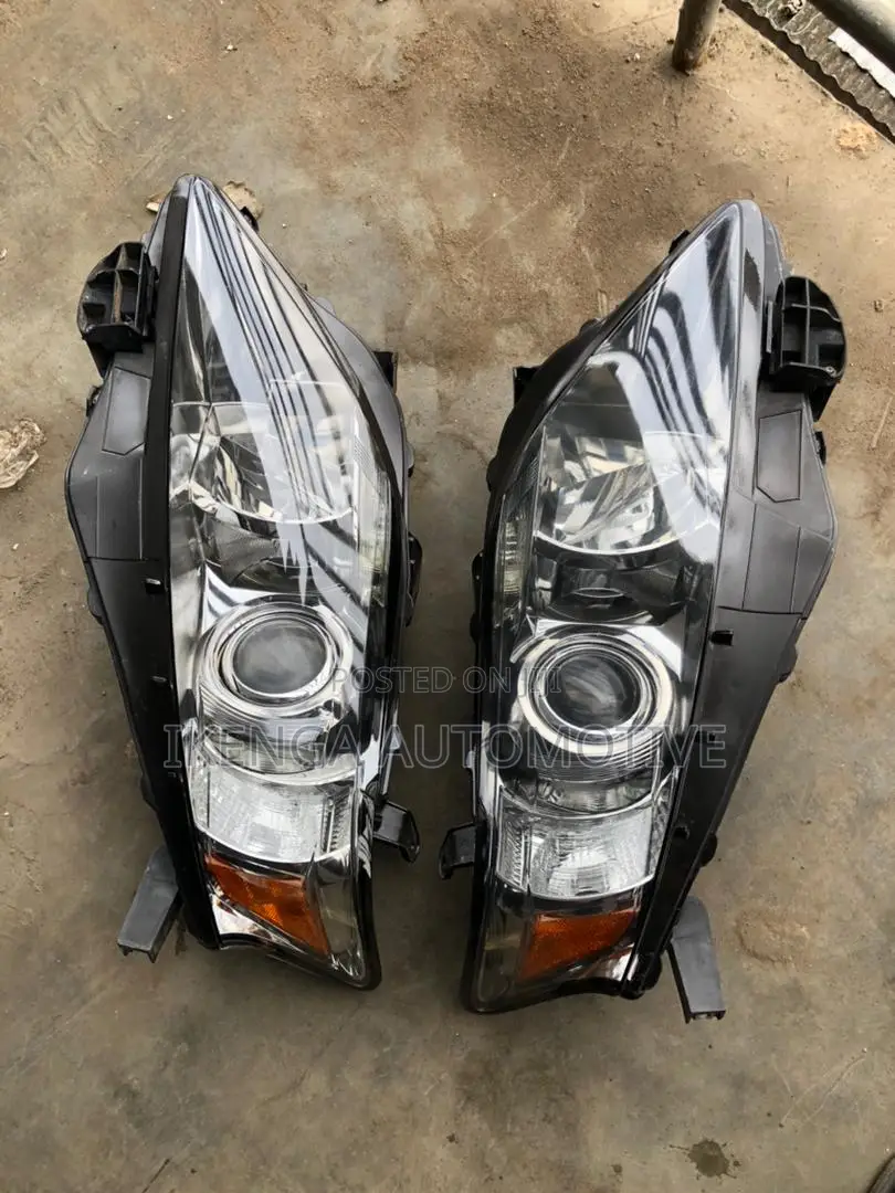 Headlight Rx350 2010