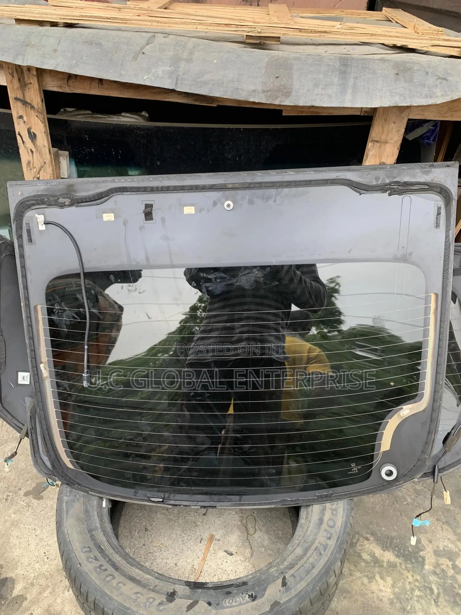 Back Windscreen Glass for Honda Crosstour 2010 Available