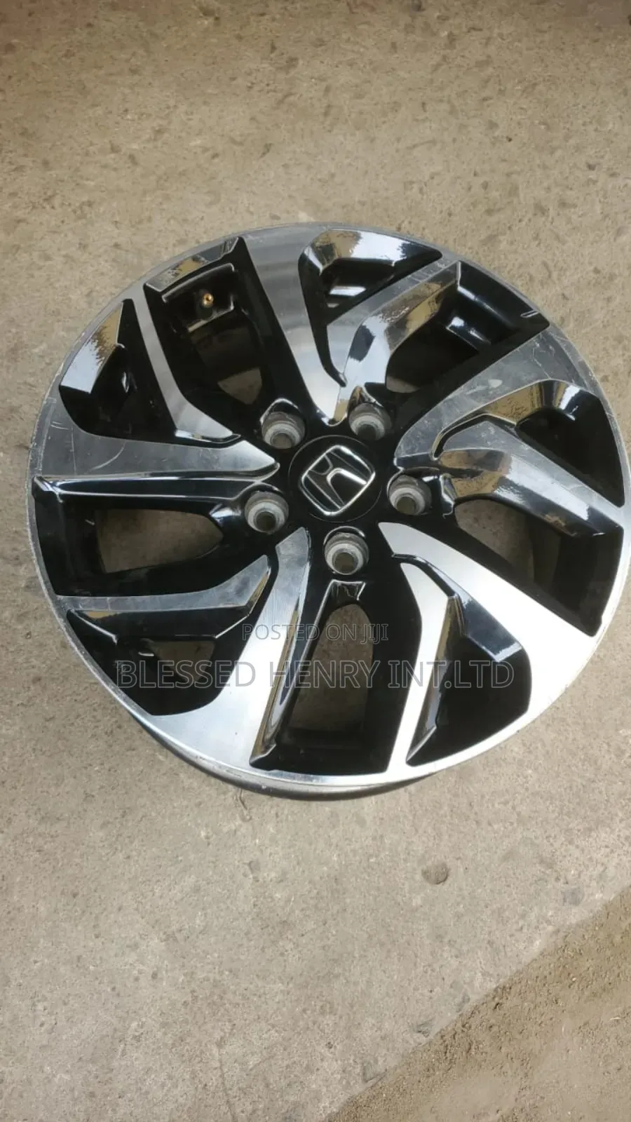 Honda Rim.