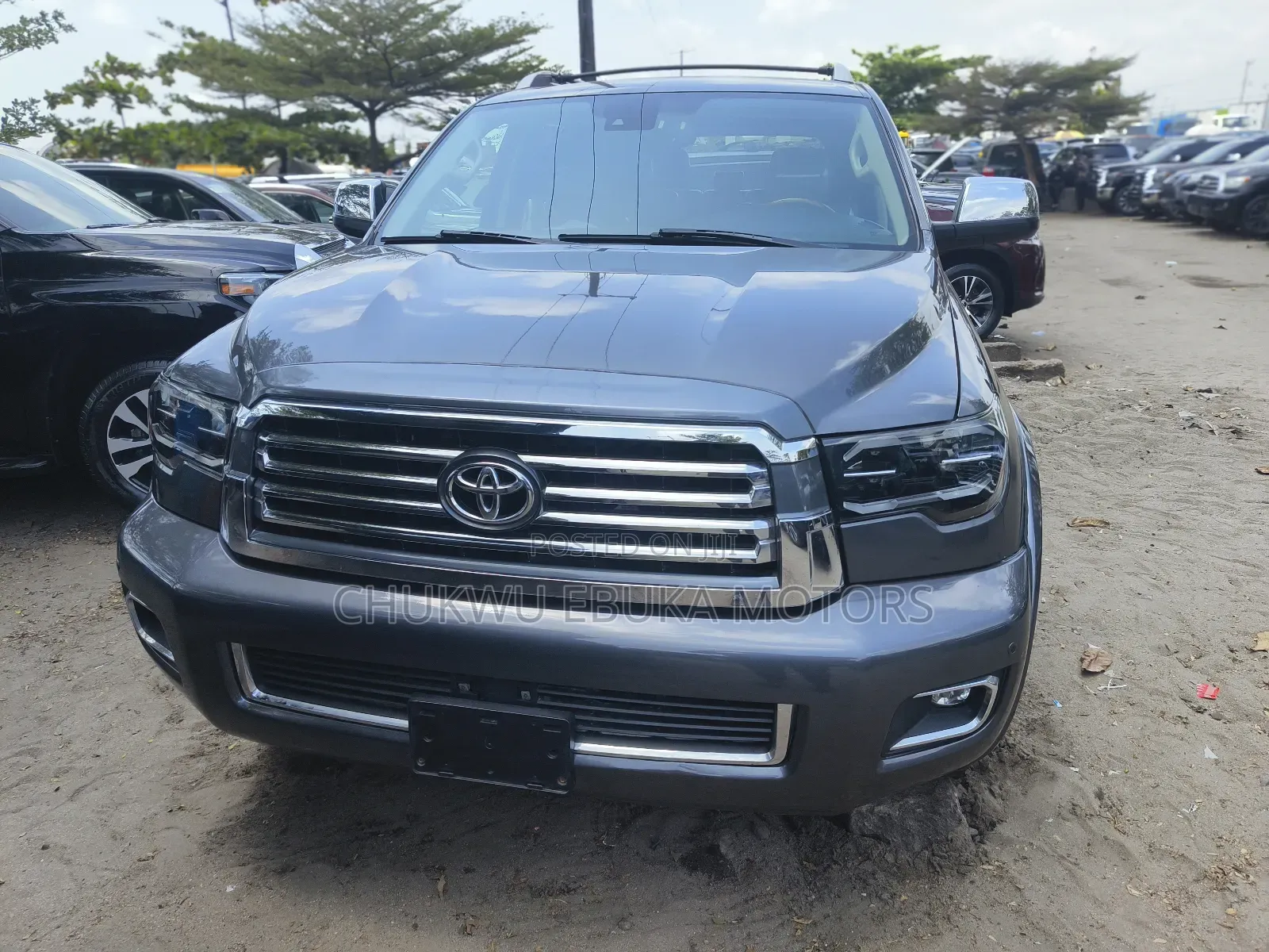 Toyota Sequoia Platinum 4x4 2020 Gray