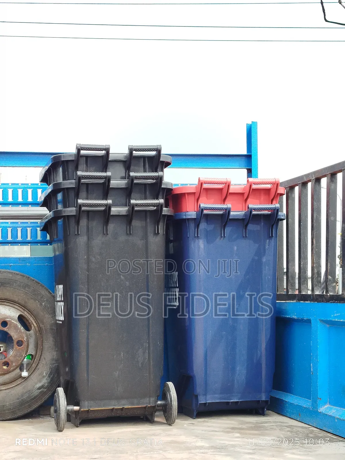 240 Litres Rolling Waste Bin With Cover