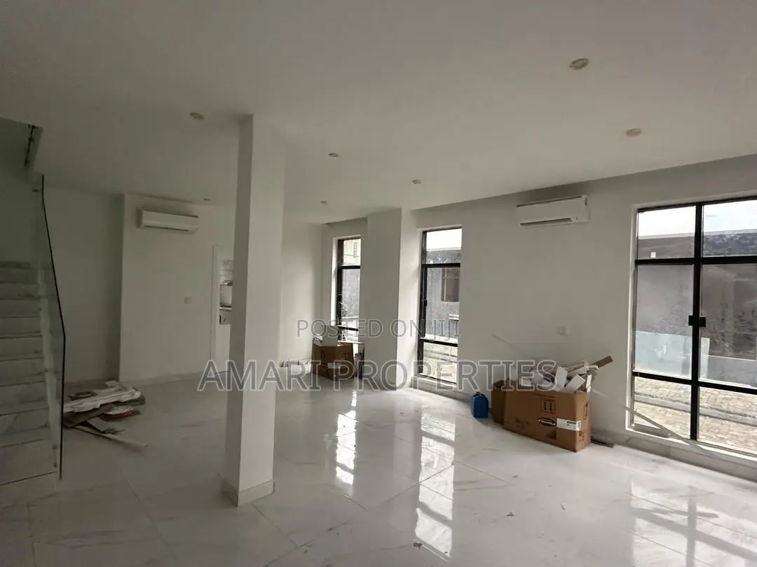 4bdrm Duplex in Victoria Island for rent