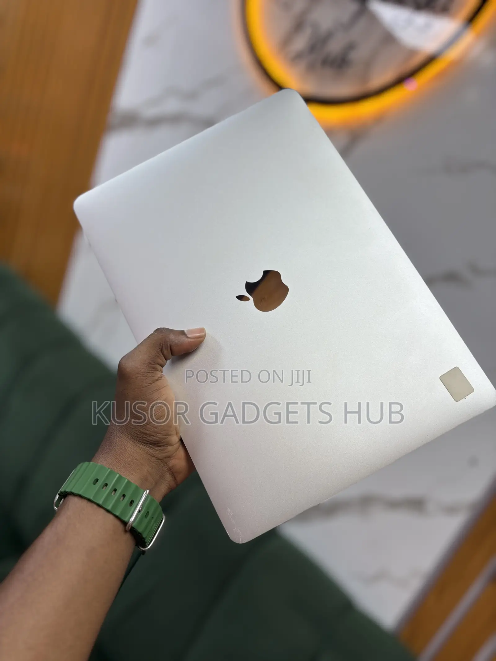 Laptop Apple MacBook Pro 2017 8GB Intel Core I5 SSD 256GB