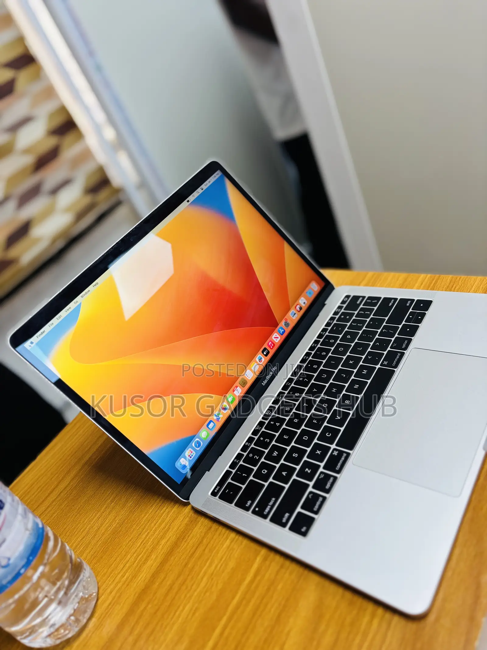 Laptop Apple MacBook Pro 2017 8GB Intel Core I5 SSD 256GB