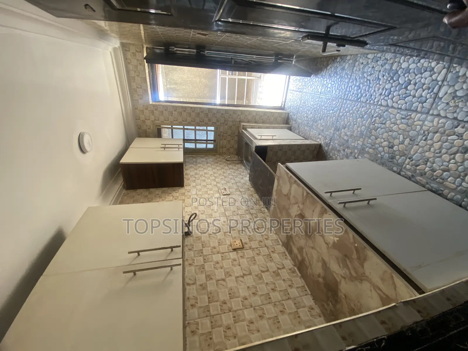 1bdrm Block of Flats in Kubwa for rent