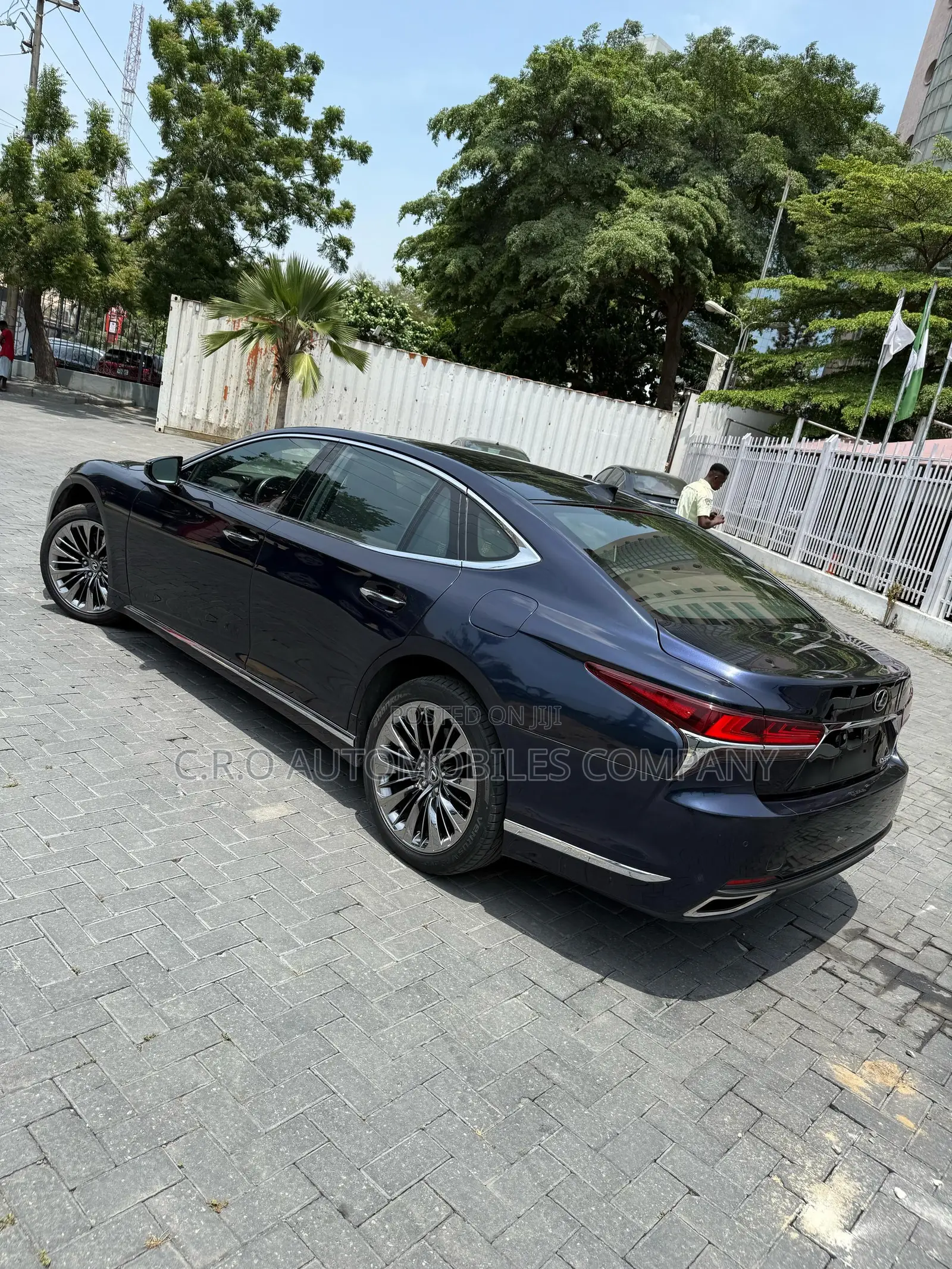 Lexus LS 500 AWD 2019 Blue