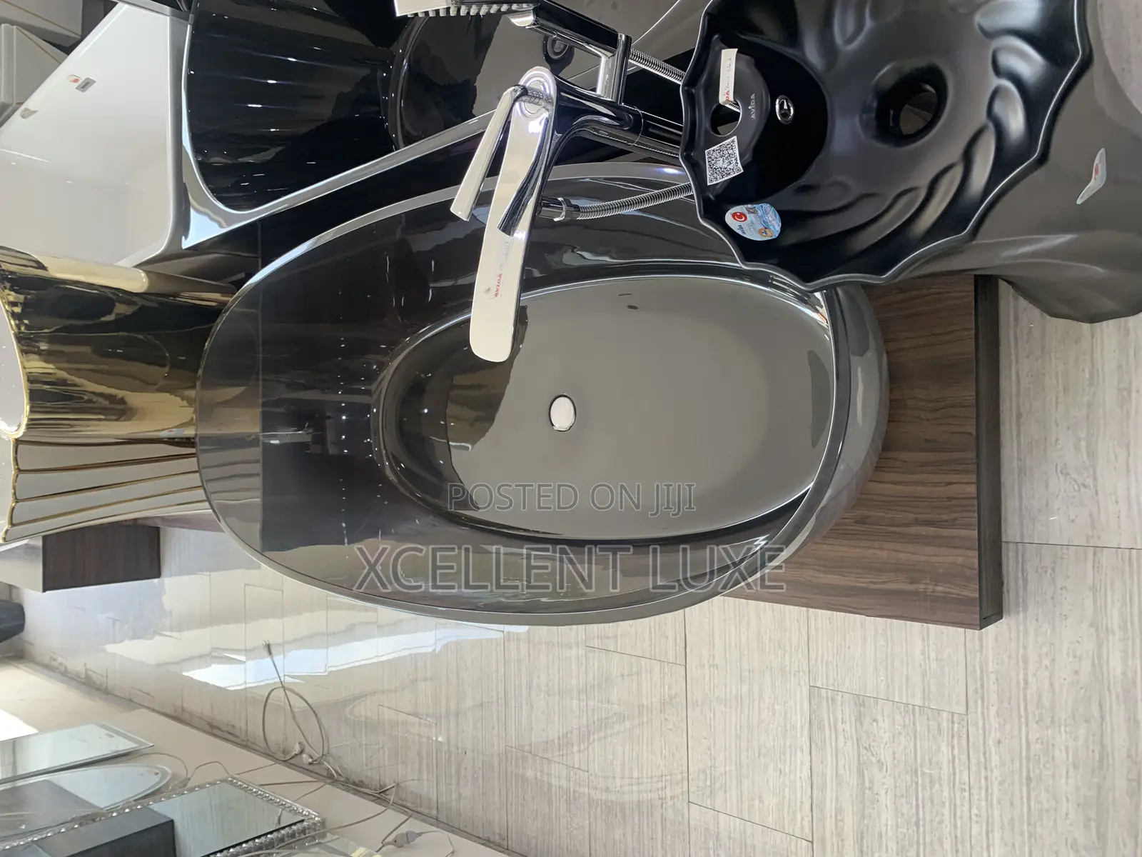 Transparent Glass Free Standing Bathtub