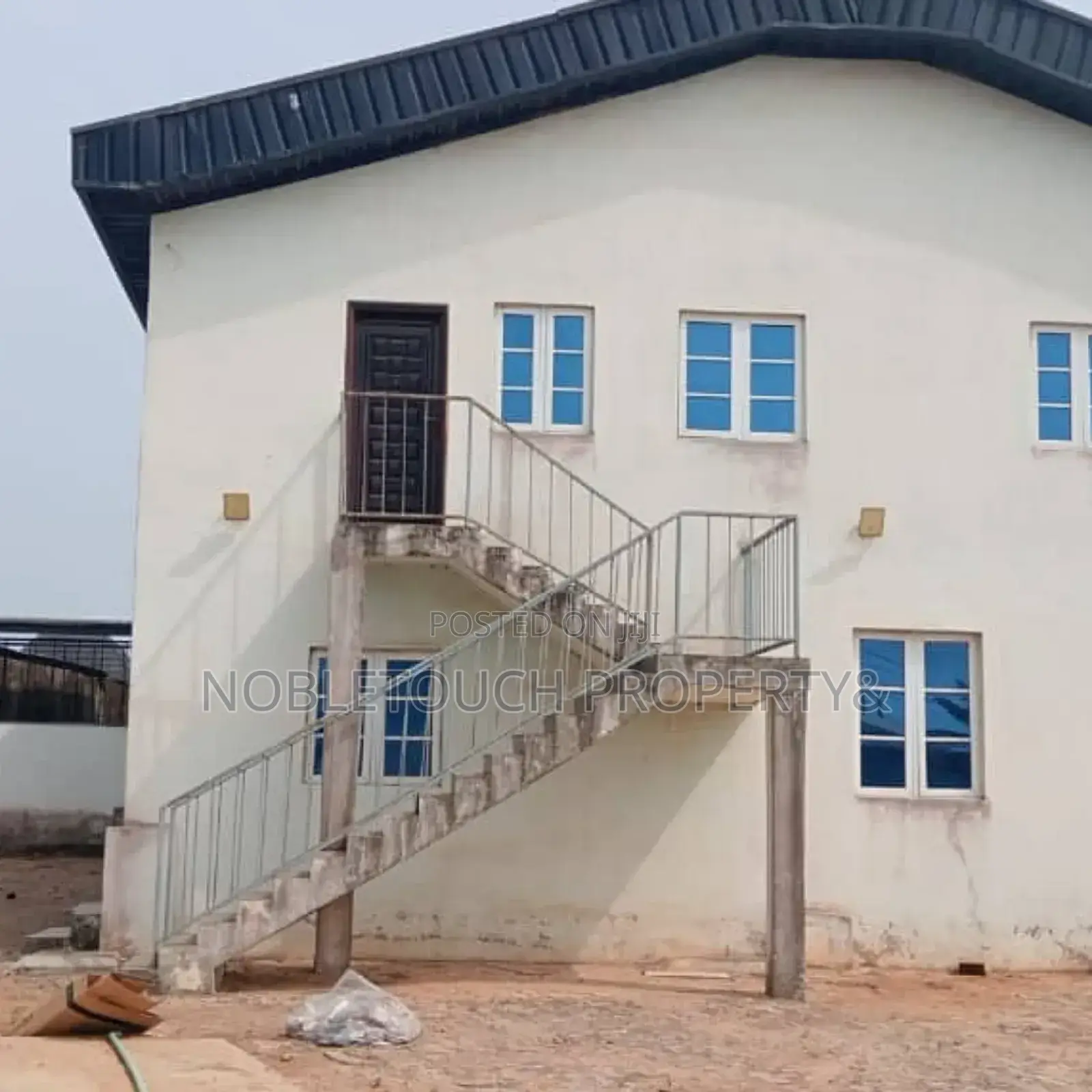 Vacant Warehouse for Lease