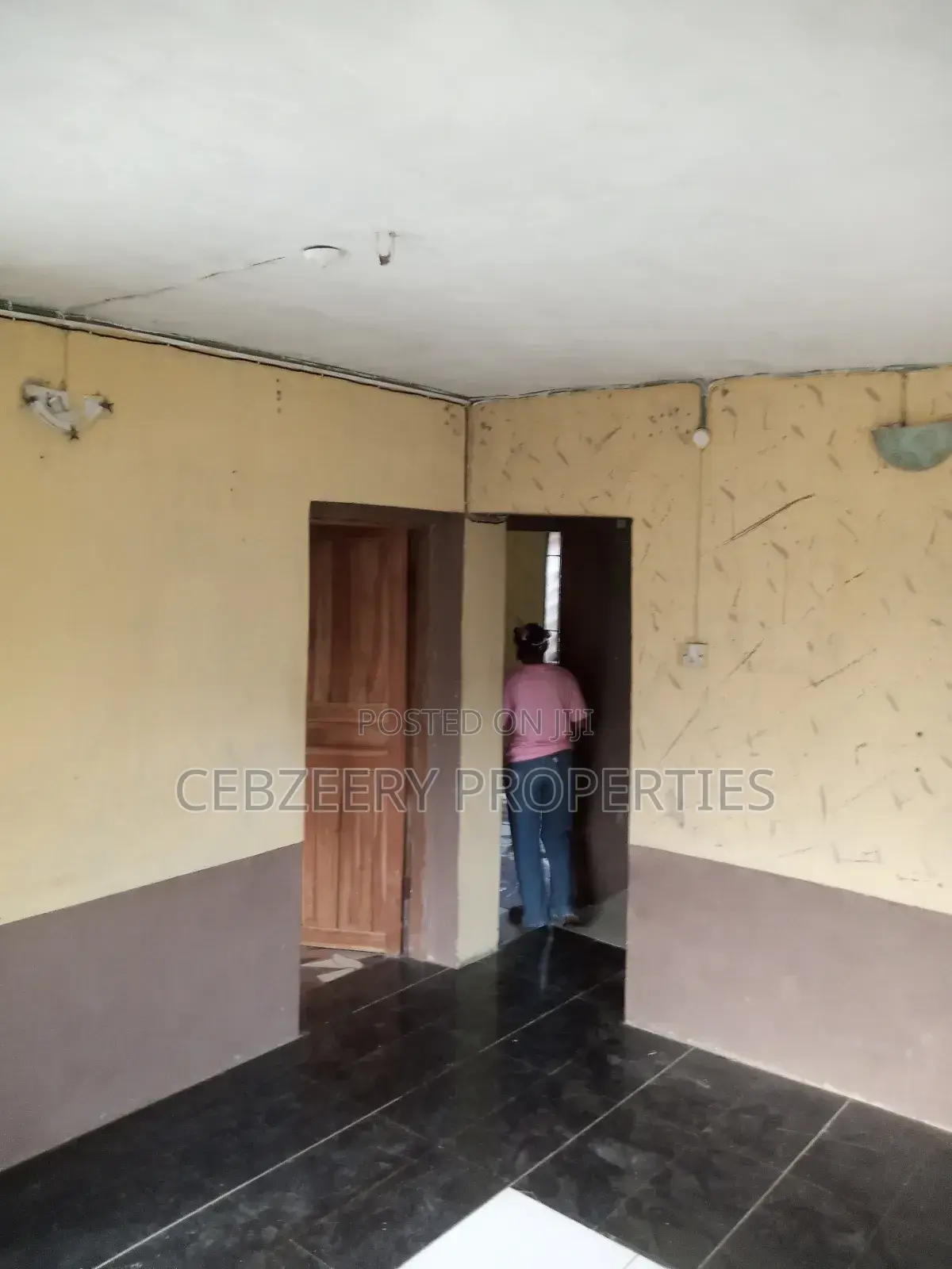 2bdrm Block of Flats in Akute Ajuwon for rent