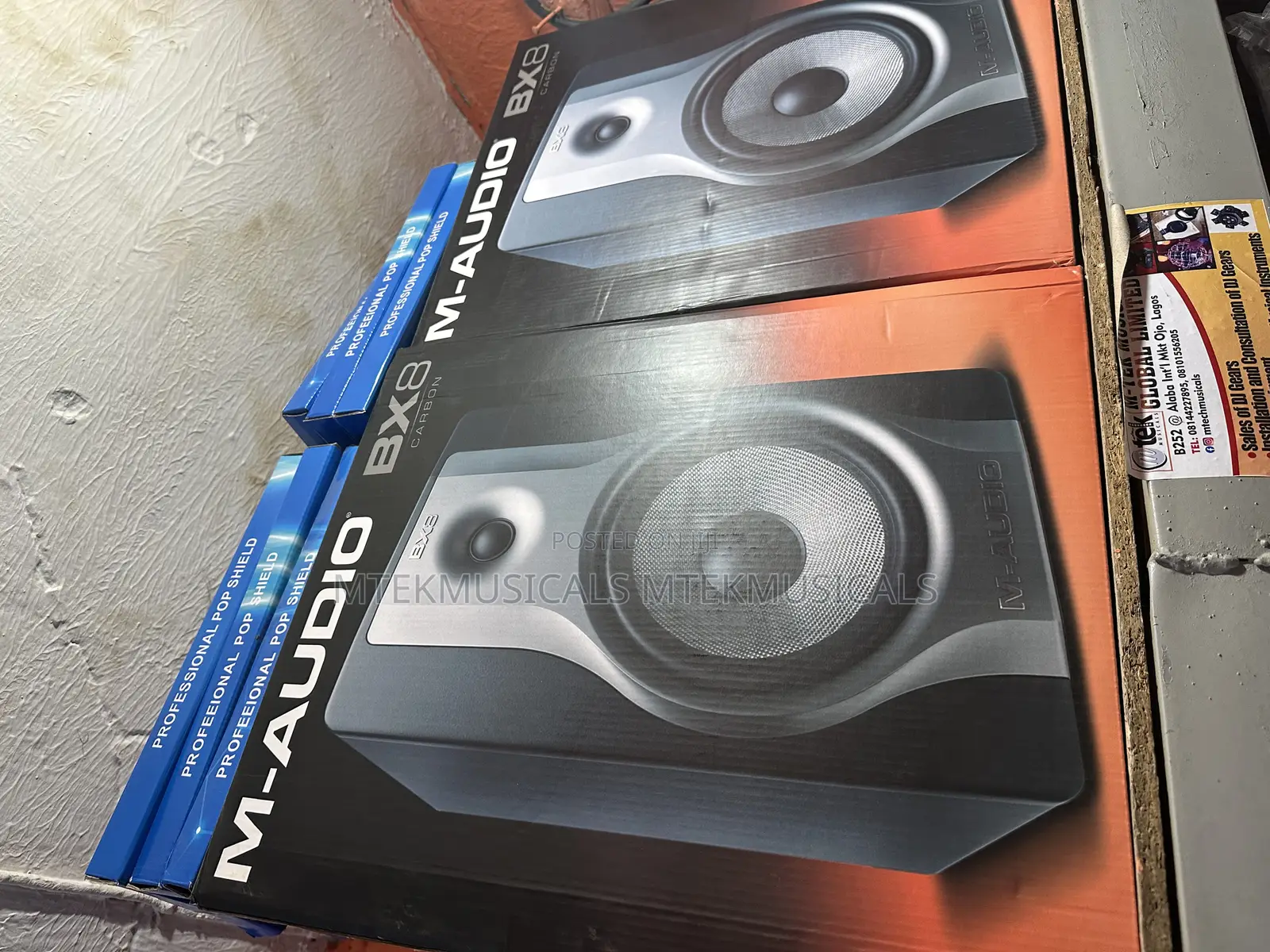 M-Audio Bx8 Carbon