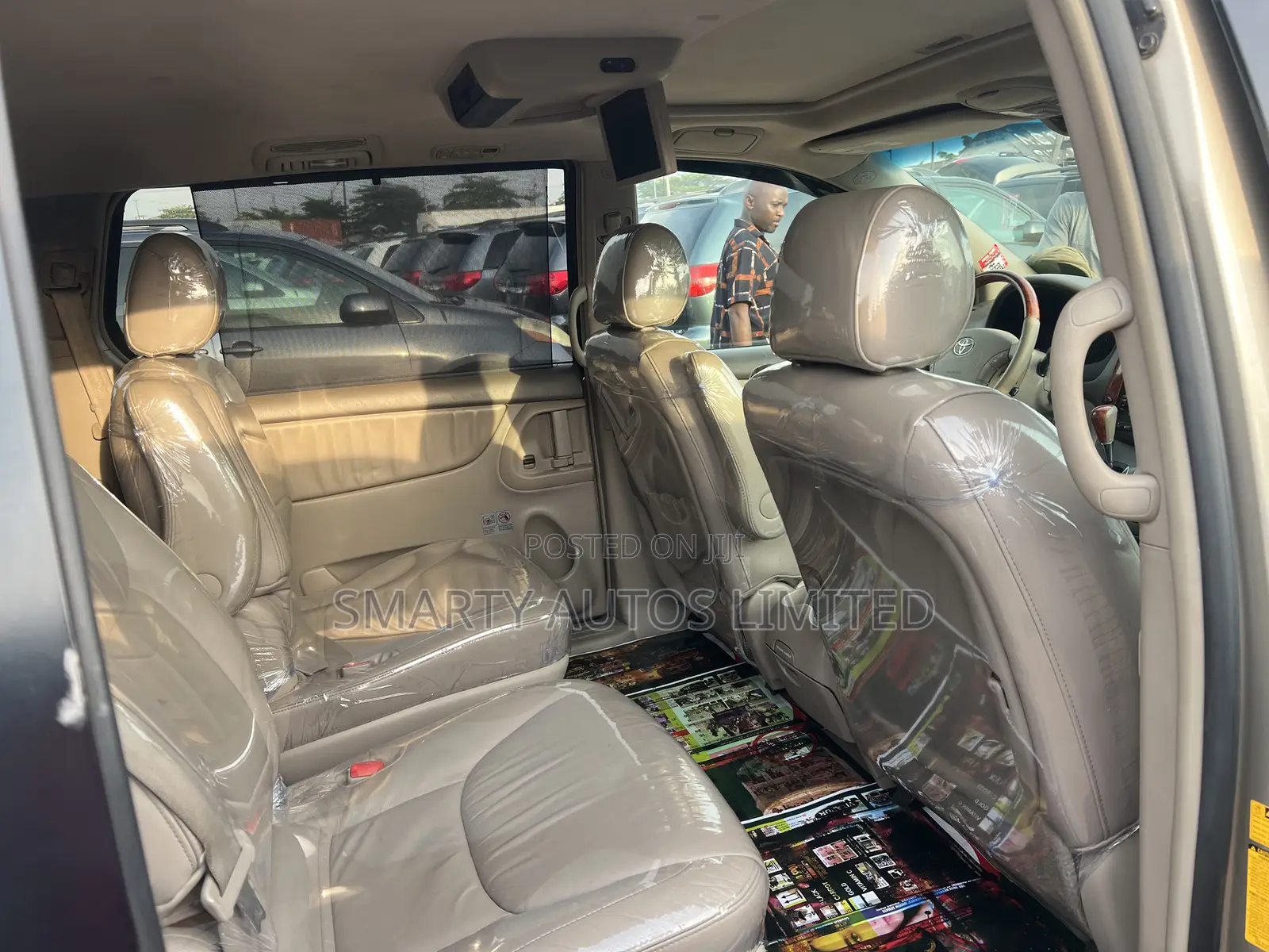 Toyota Sienna XLE Limited AWD 2006 Gold