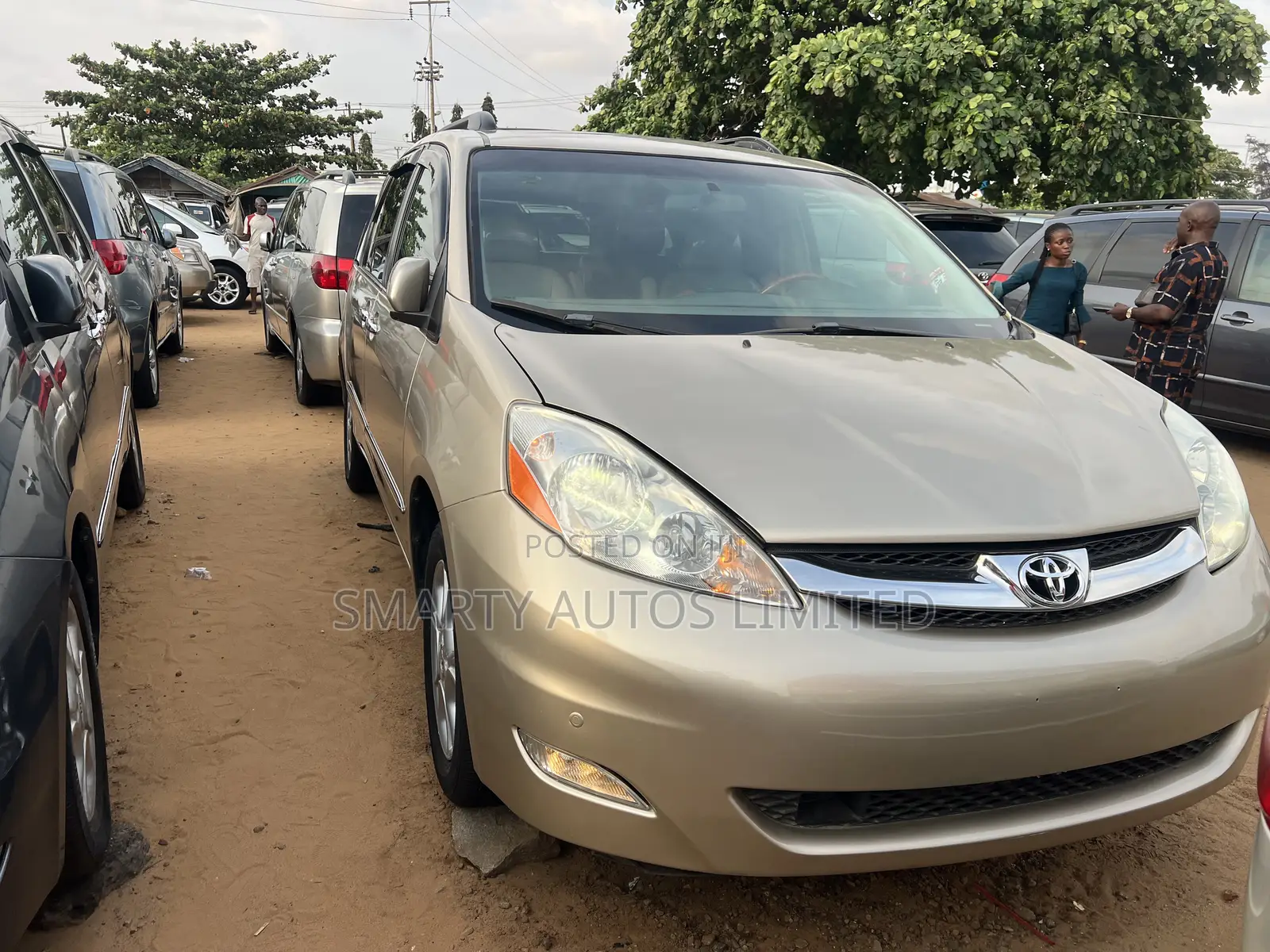 Toyota Sienna XLE Limited AWD 2006 Gold