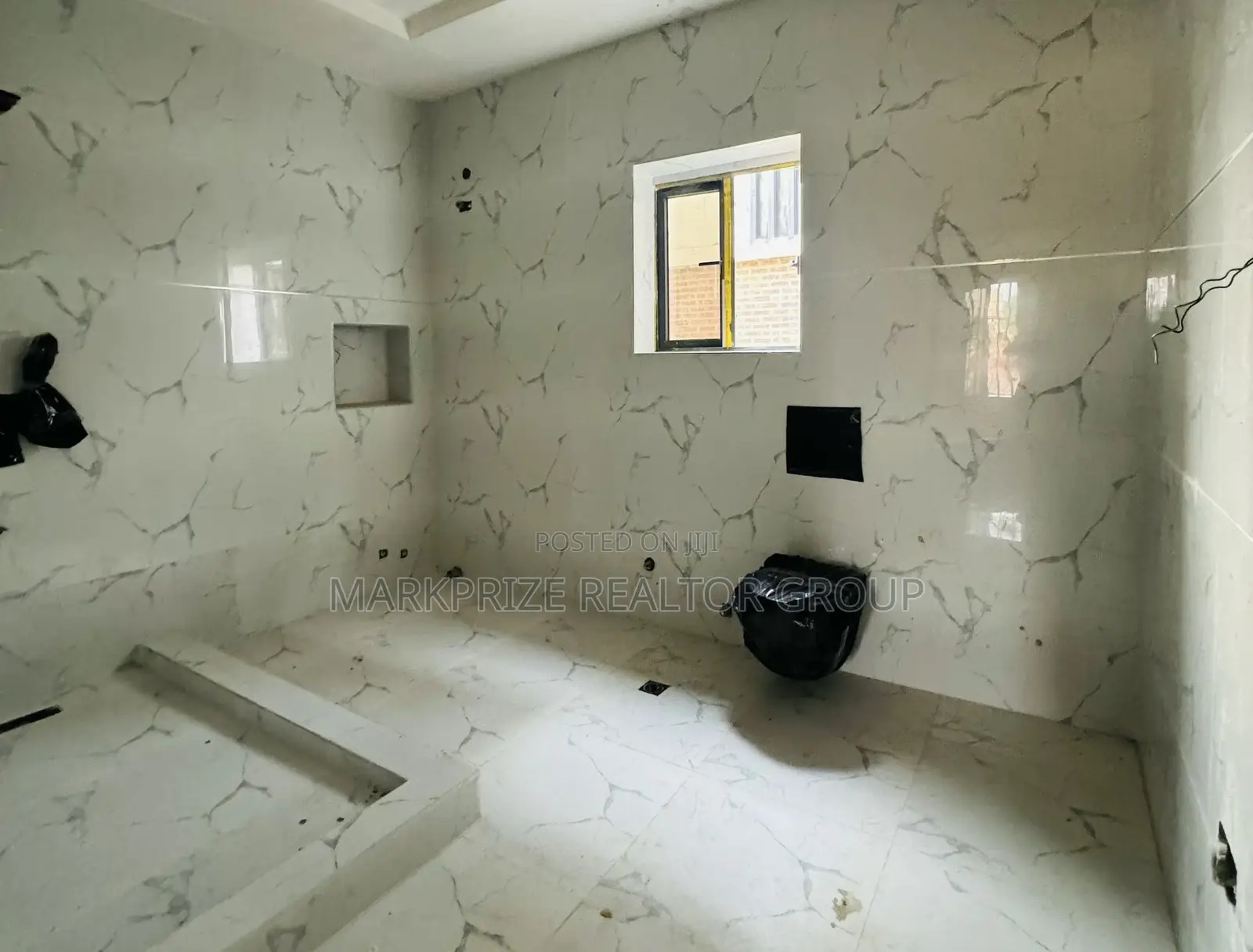 5bdrm Duplex in Ikeja Gra Lagos for sale