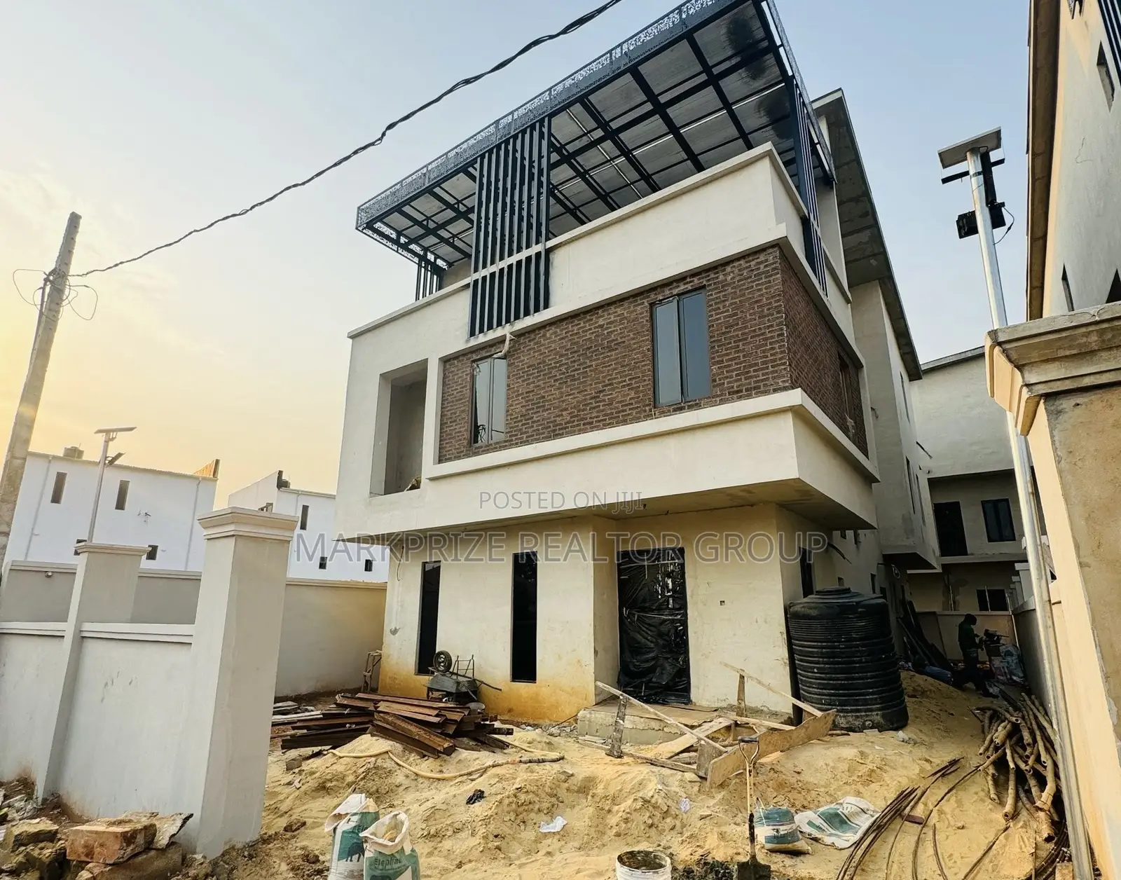 5bdrm Duplex in Ikeja Gra Lagos for sale