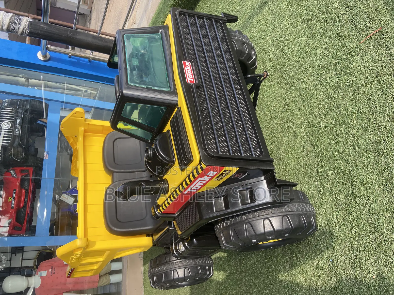 Tonka Mighty Dump Truck