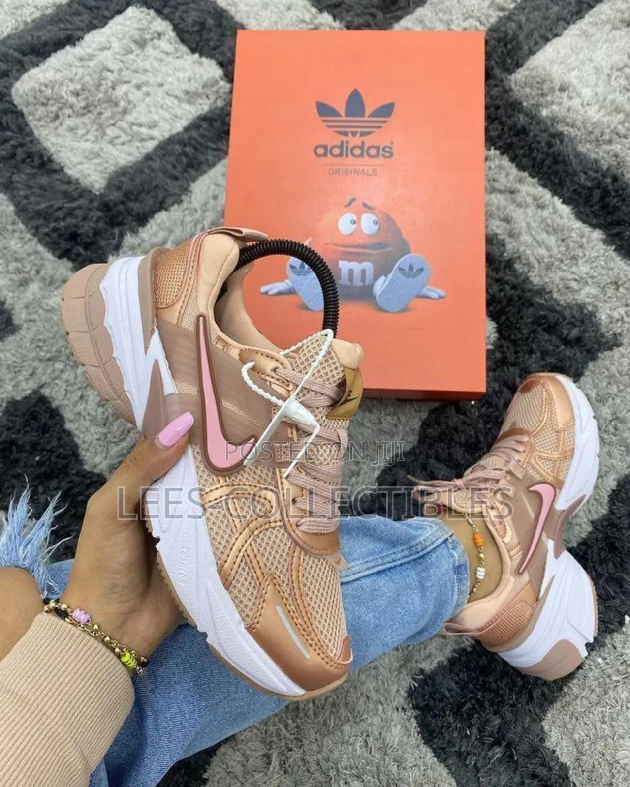 Original Nike Ladies Pink Sneakers