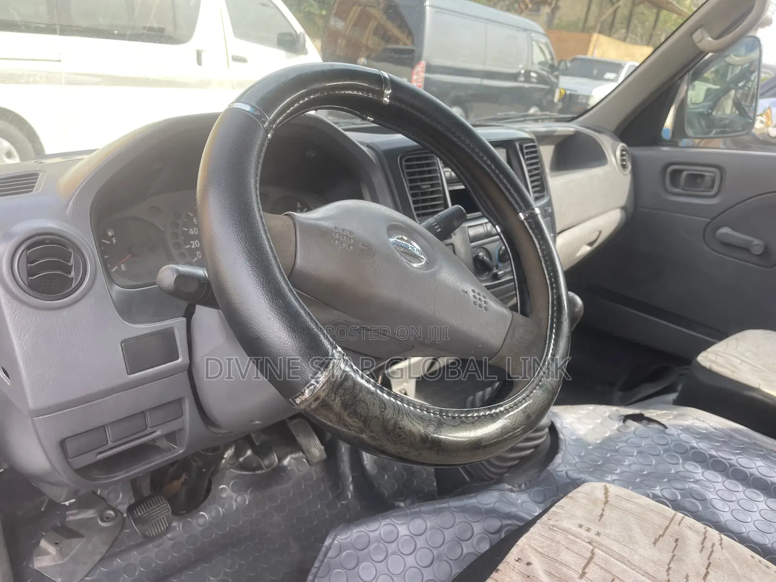 Nissan Caravan (Urvan) 2008 White