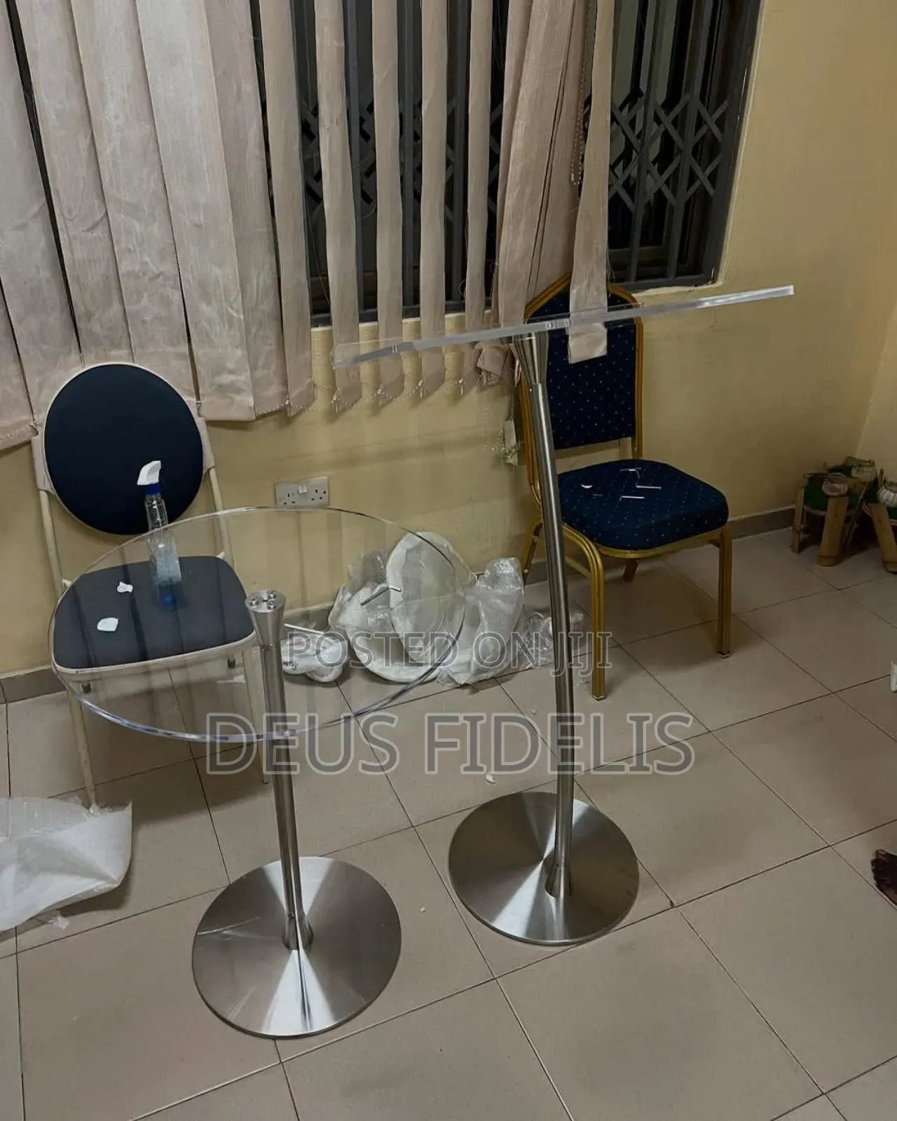 Single Pole Pulpit and Side Table for Modern Church